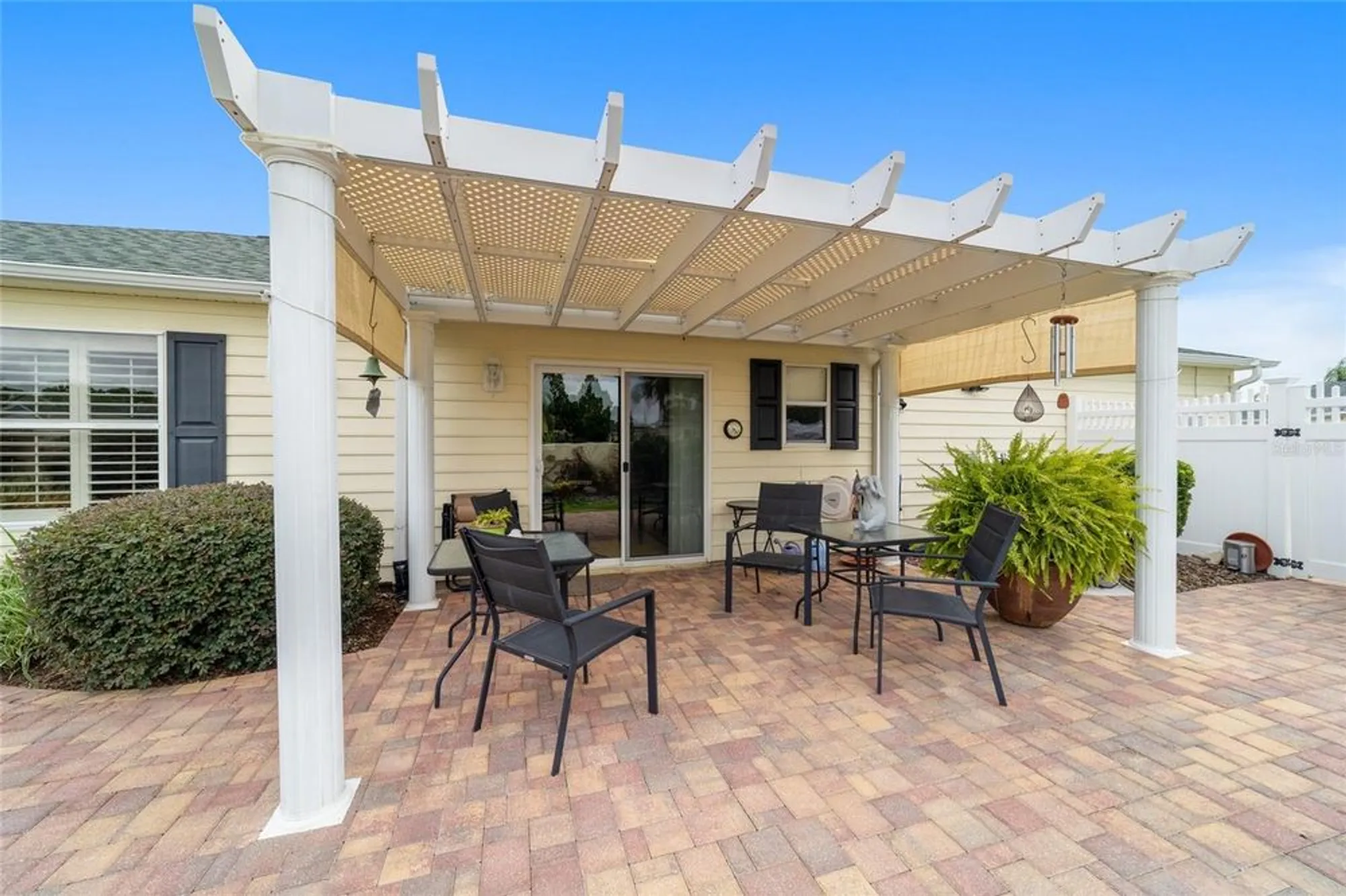 Property Slideshow image 37 of 58 | 1402 conchas dr, The Villages, FL, 32162