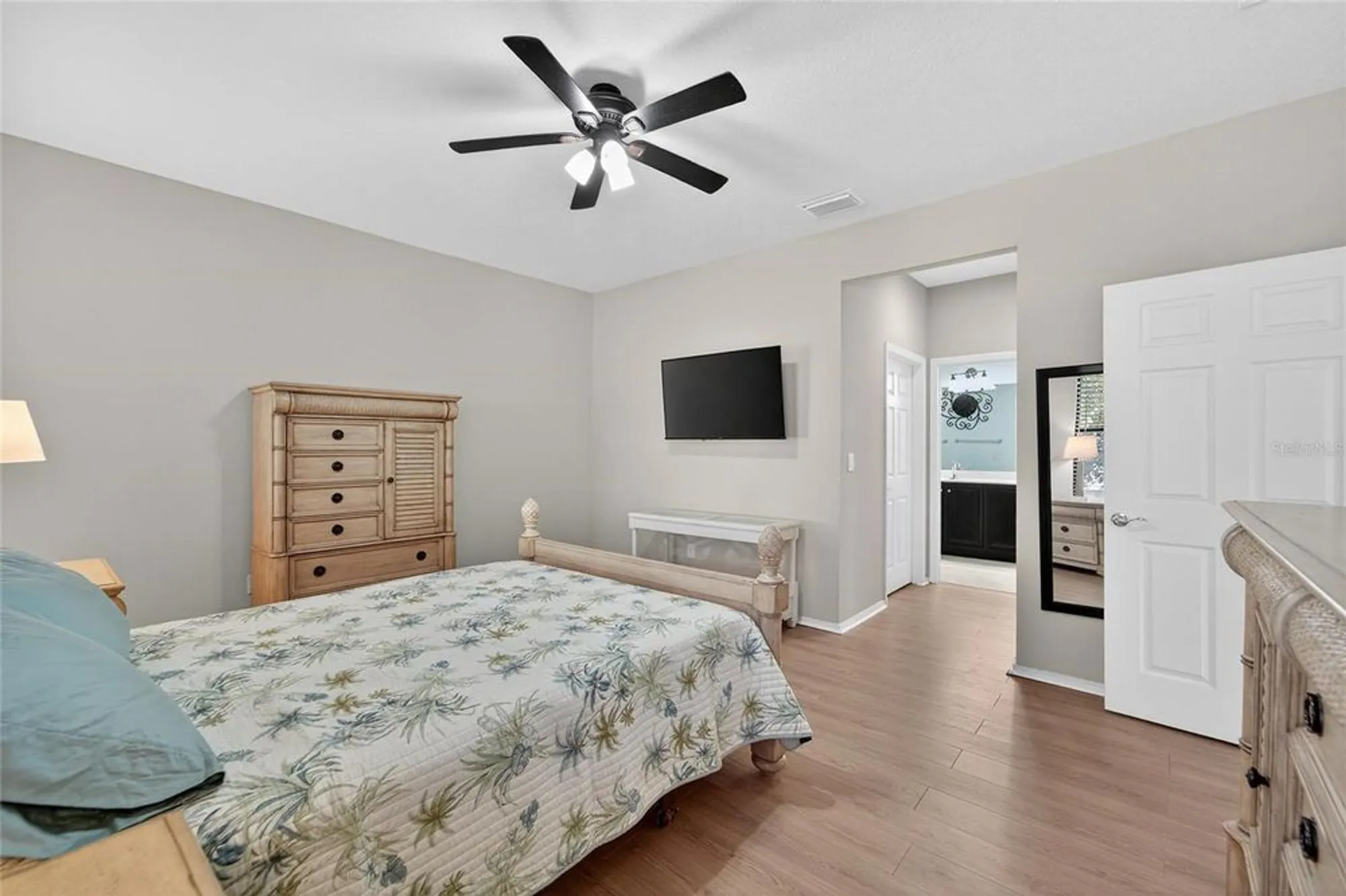 Property Slideshow image 27 of 72 | 420 cedar falls dr, Apollo Beach, FL, 33572