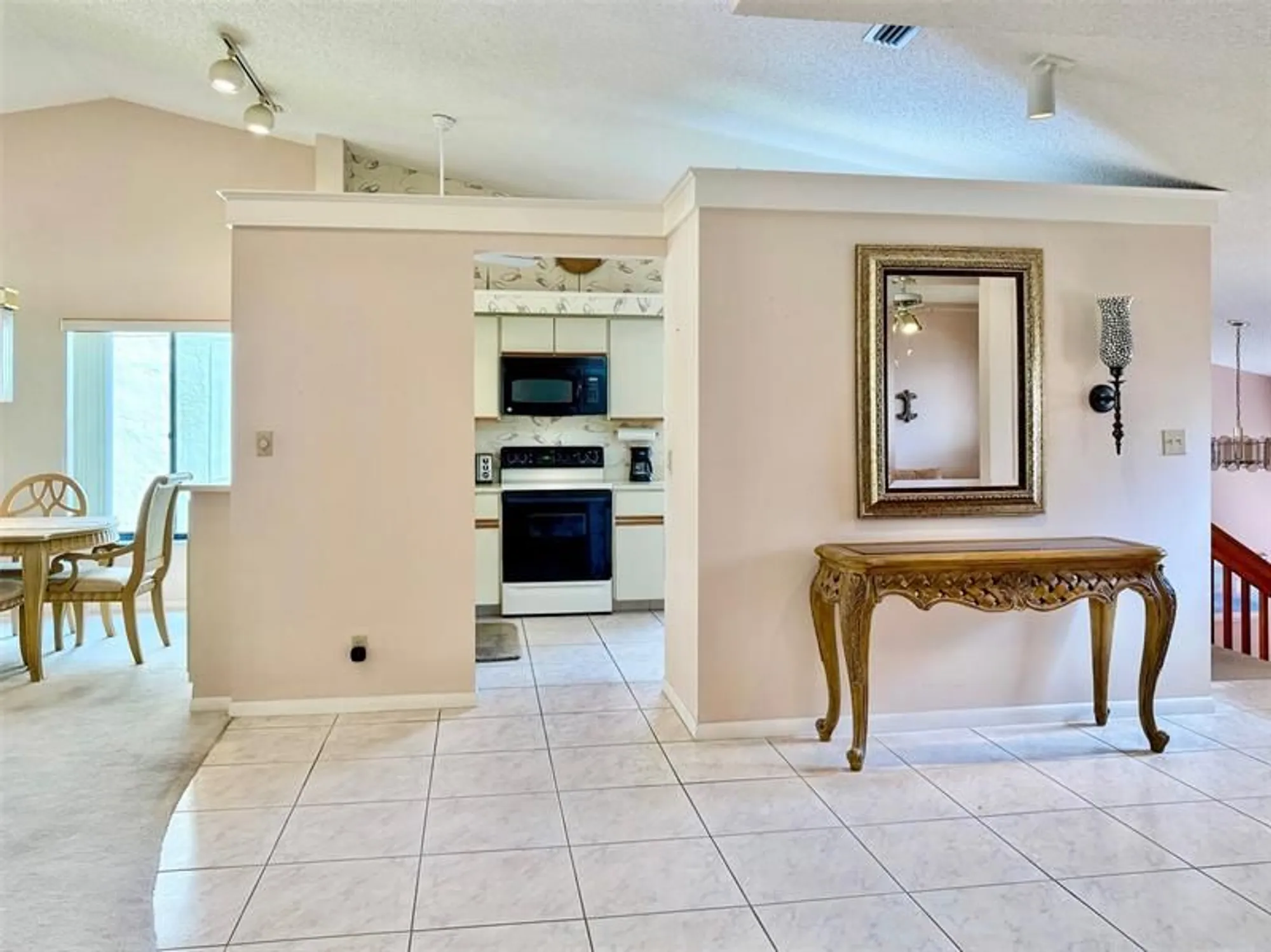 Property Slideshow image 11 of 36 | 10851 palm lake ave 202, Boynton Beach, FL, 33437