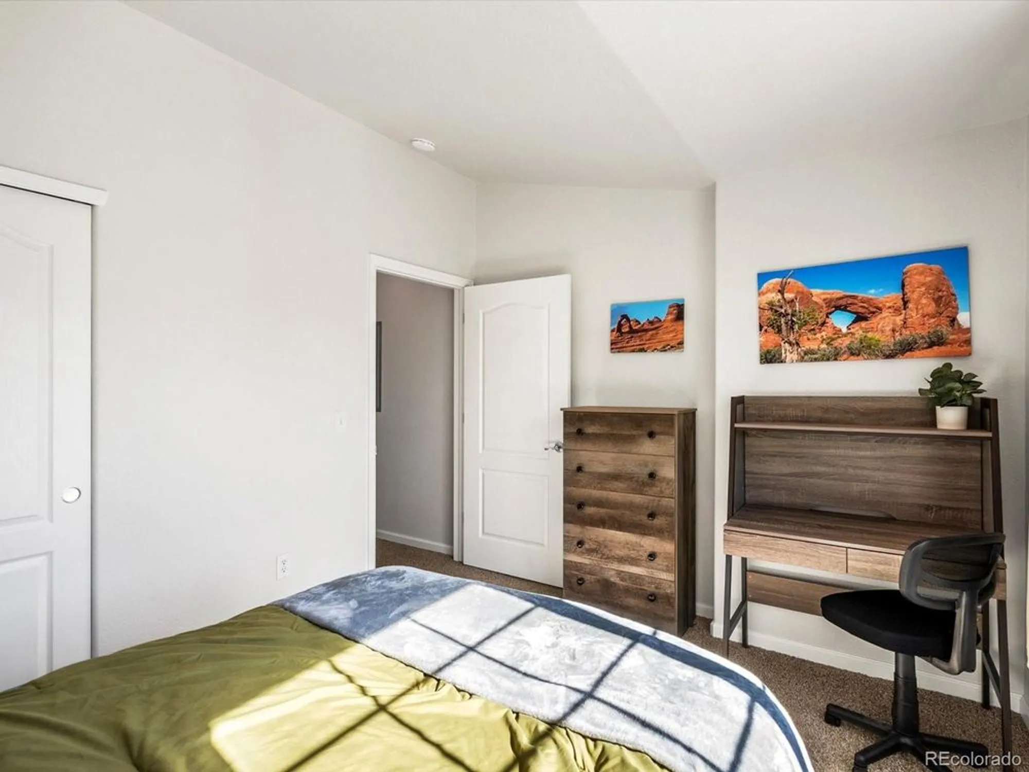Property Slideshow image 19 of 32 | 4645 hahns peak dr unit 201, Loveland, CO, 80538