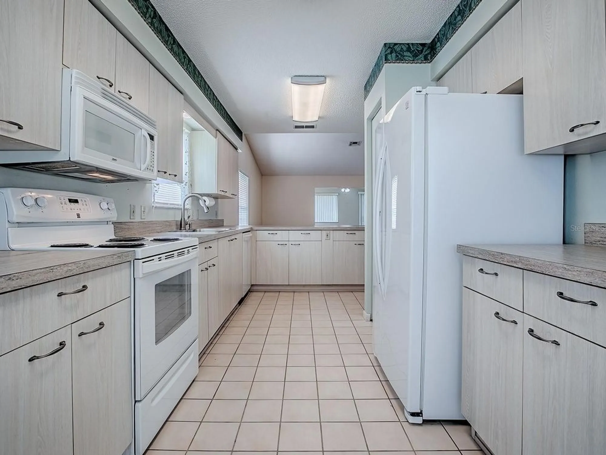 Property Slideshow image 25 of 43 | 642 glen oaks dr, Leesburg, FL, 34748