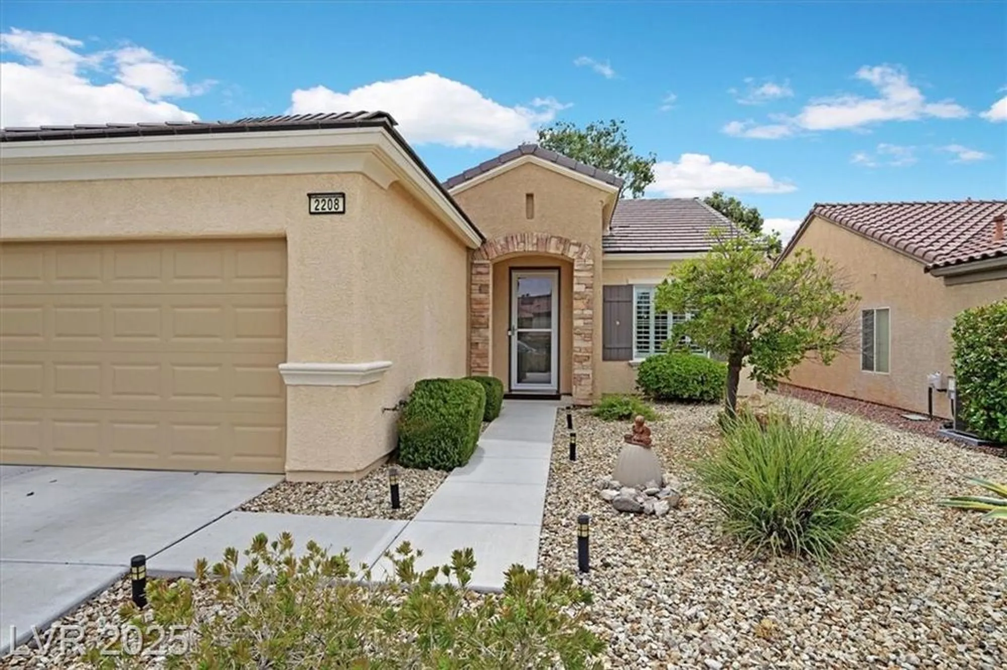 Property Slideshow image 2 of 43 | 2208 sawtooth mountain dr, Henderson, NV, 89044