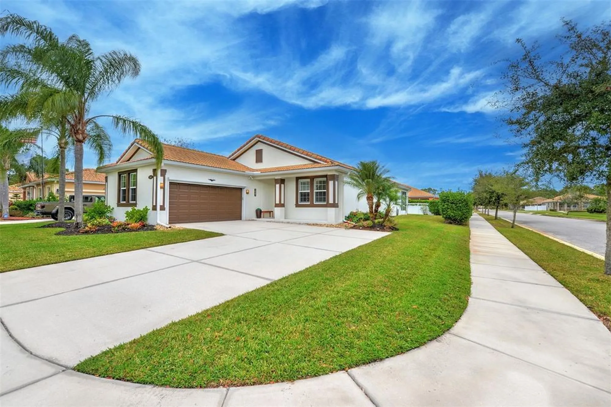 Property Slideshow image 1 of 47 | 3447 luna bella ln, New Smyrna Beach, FL, 32168