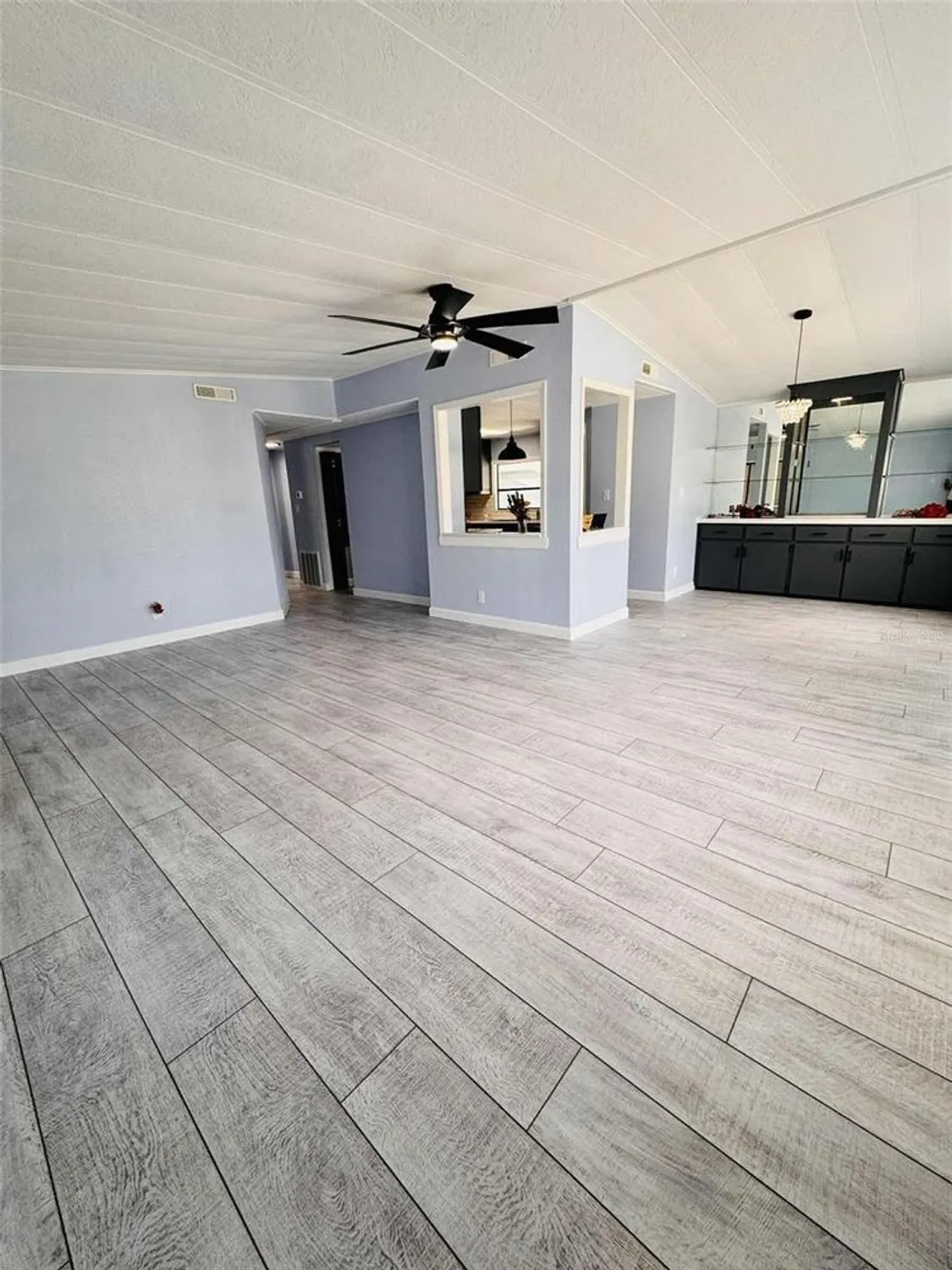 Property Slideshow image 19 of 30 | 2206 golden horseshoe cir, Lakeland, FL, 33810