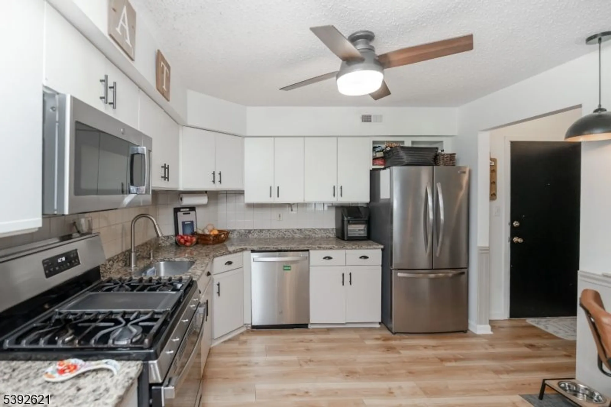 Property Slideshow image 7 of 39 | 31 drake way, Roxbury Twp, NJ, 07836