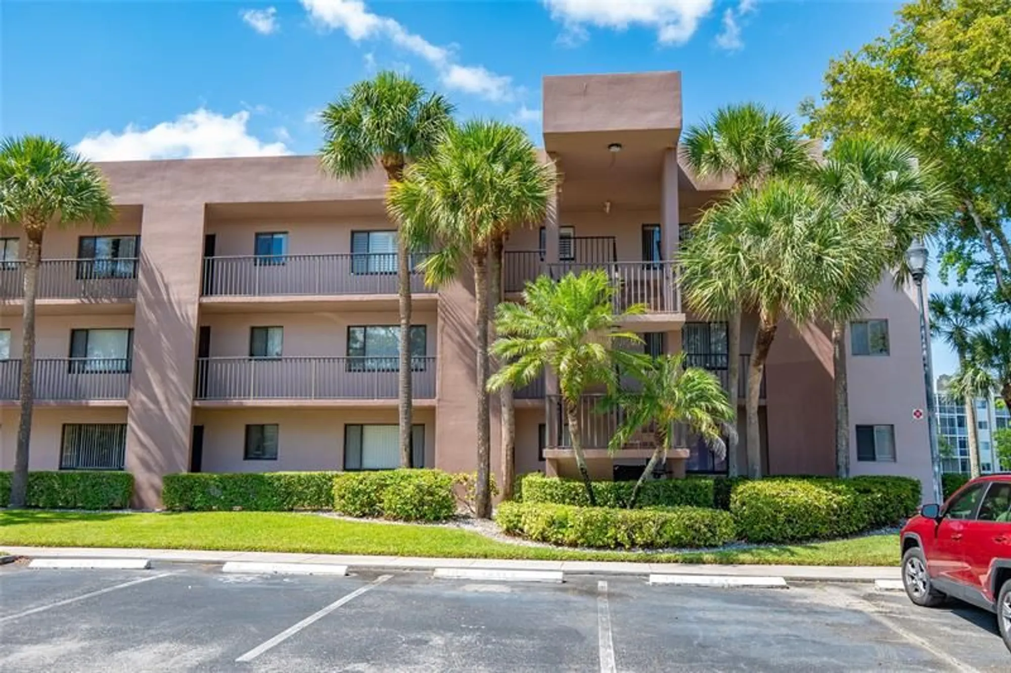 Property Slideshow image 34 of 41 | 7448 ashmont cir 312, Tamarac, FL, 33321