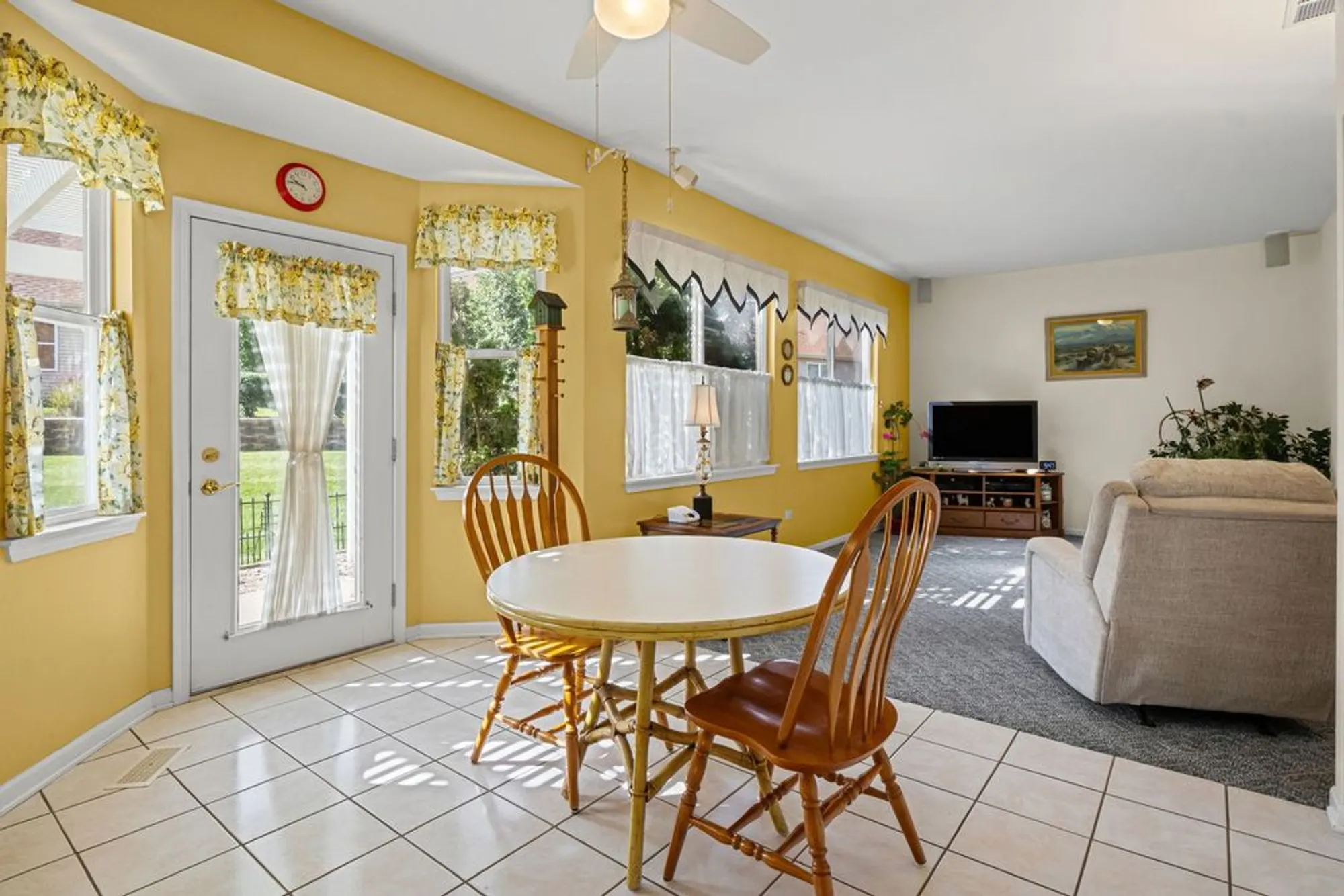 Property Slideshow image 14 of 25 | 21331 w juniper ln, Plainfield, IL, 60544