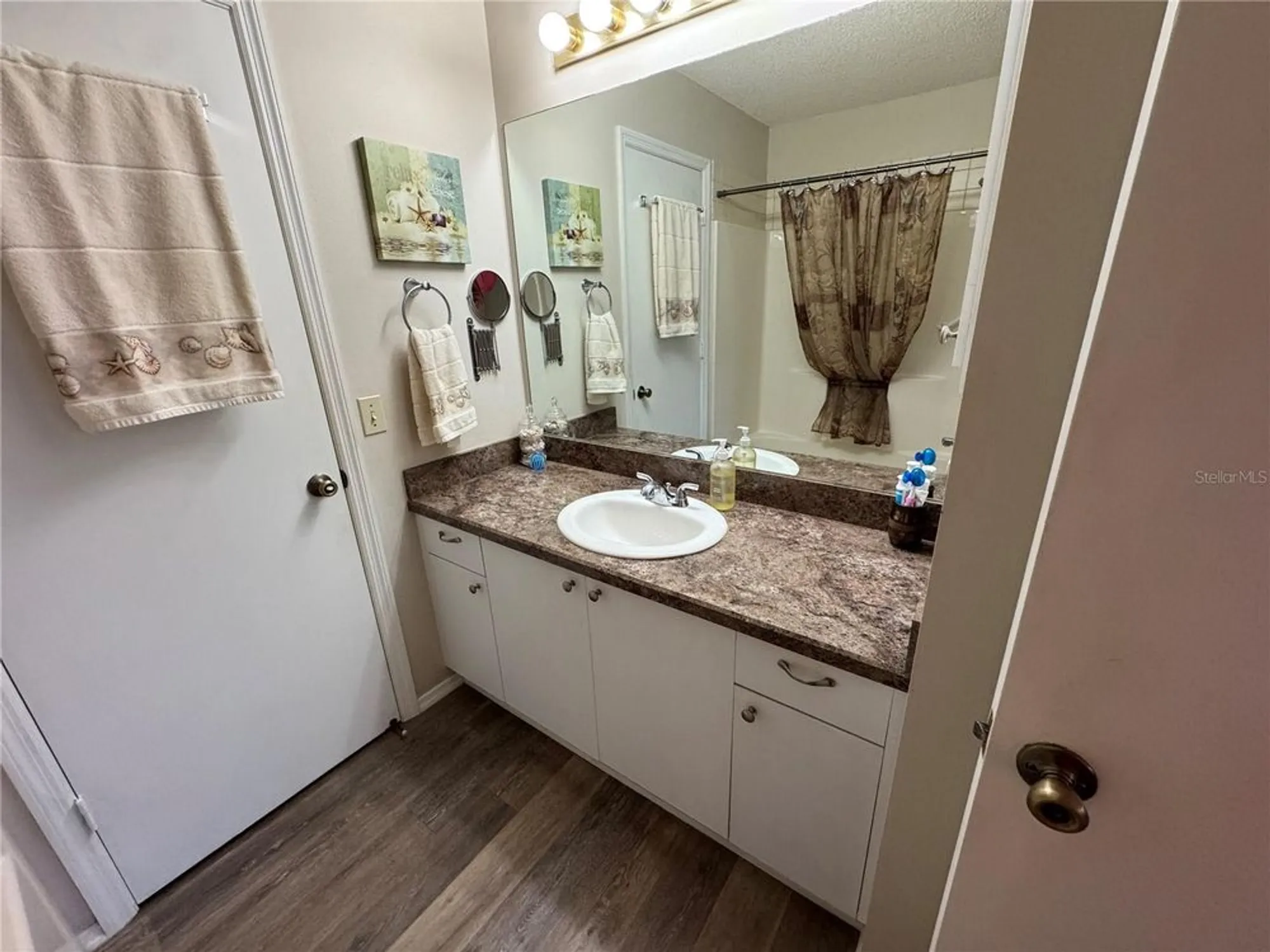 Property Slideshow image 6 of 21 | 482 hildalgo dr, The Villages, FL, 32159