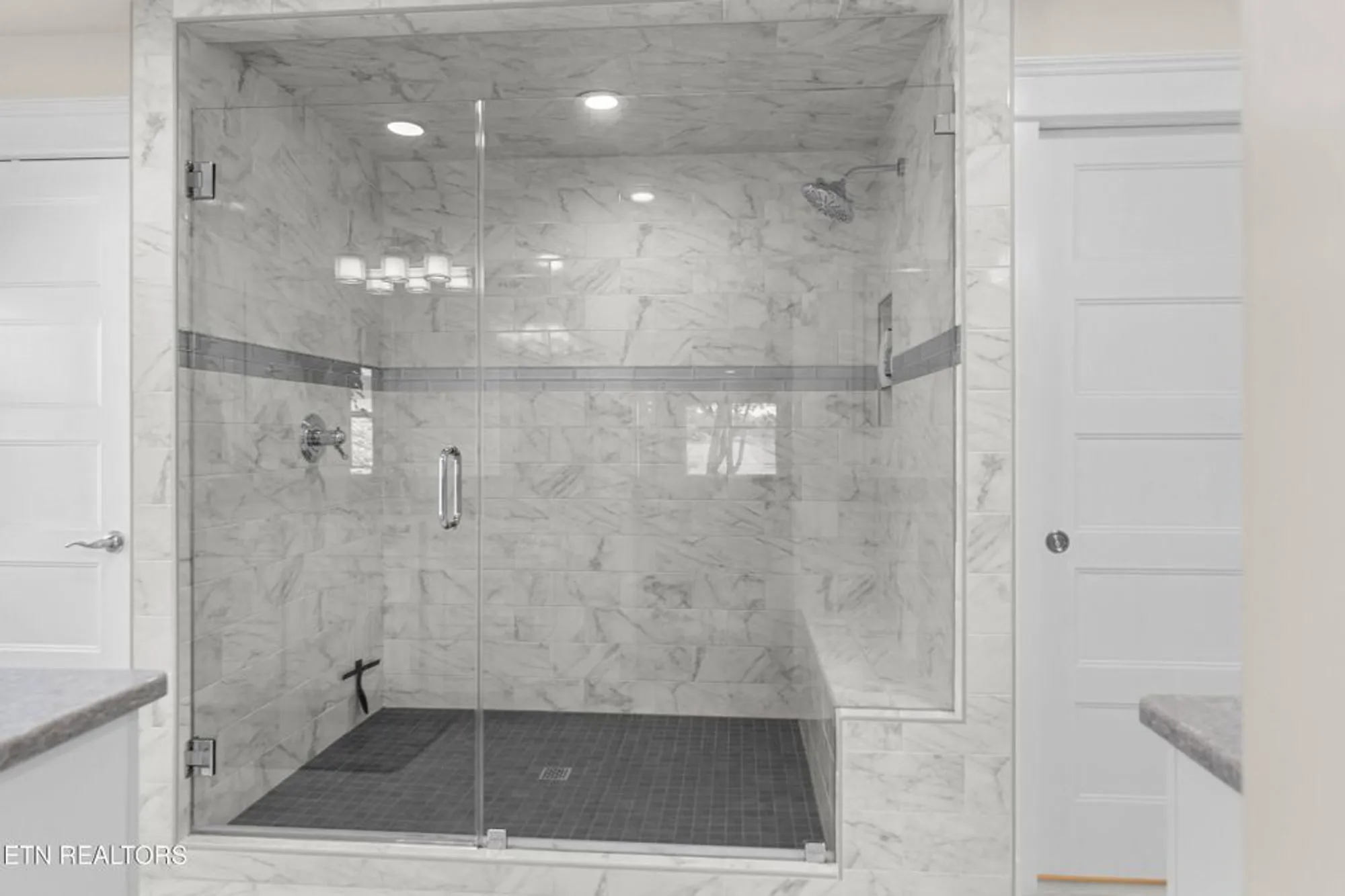 Property Slideshow image 25 of 59 | 22 milnor cir, Crossville, TN, 38558