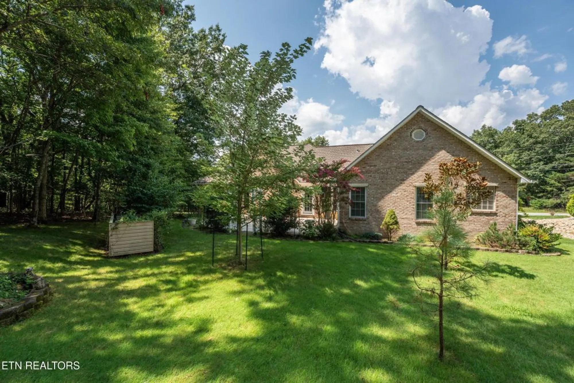 Property Slideshow image 45 of 48 | 31 oakcrest ct, Crossville, TN, 38558