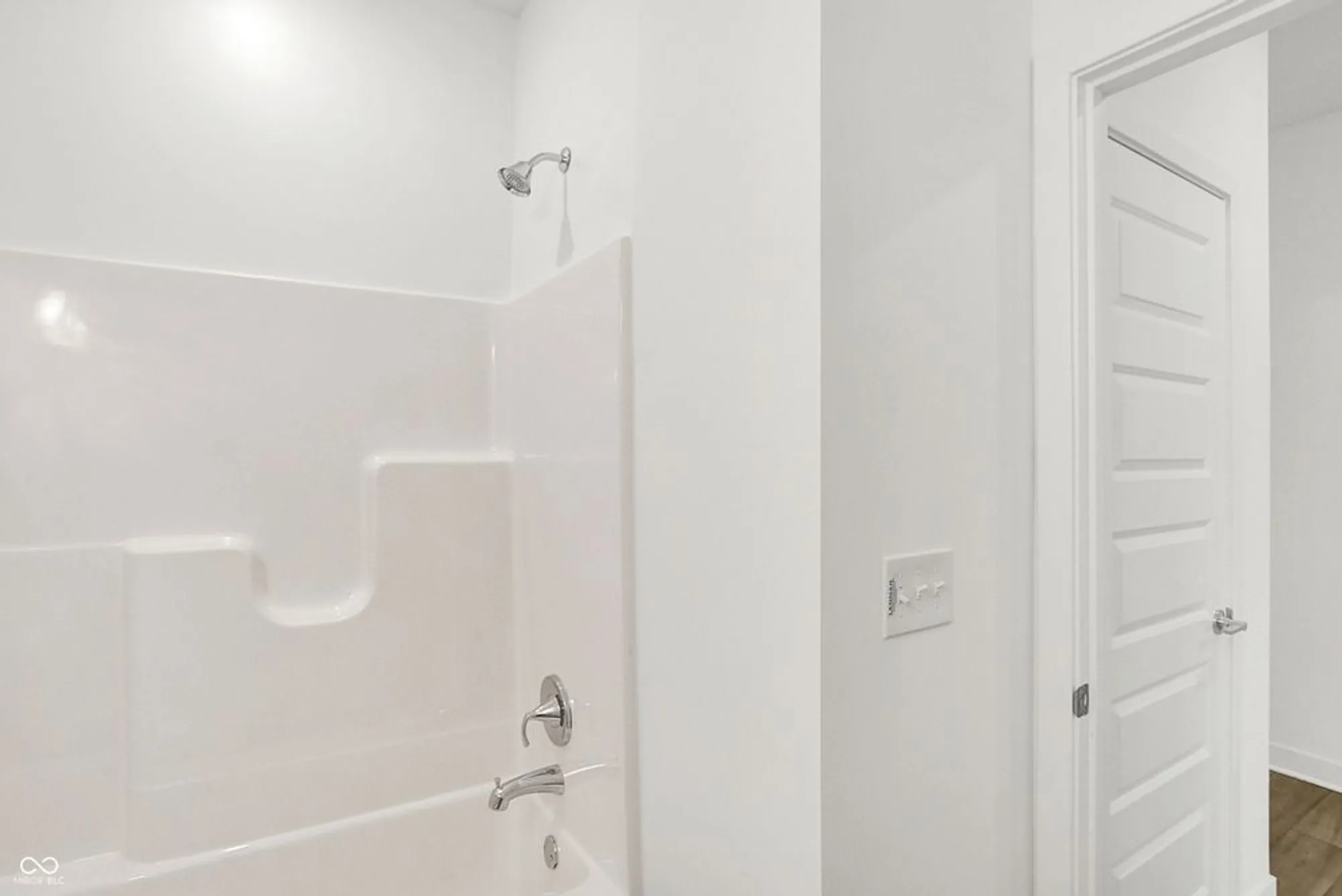 Property Slideshow image 28 of 34 | 5270 nettleton way, Avon, IN, 46123