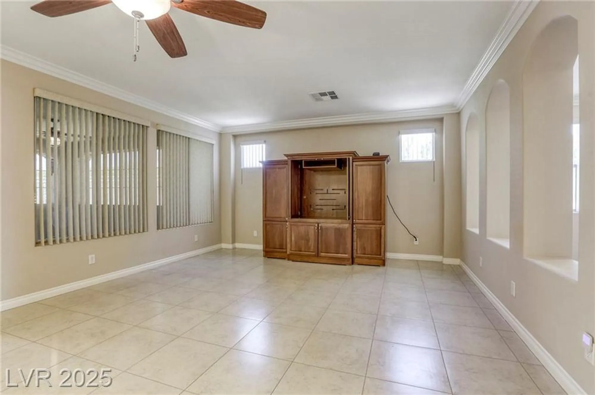 Property Slideshow image 14 of 68 | 3728 garnet heights ave, North Las Vegas, NV, 89081