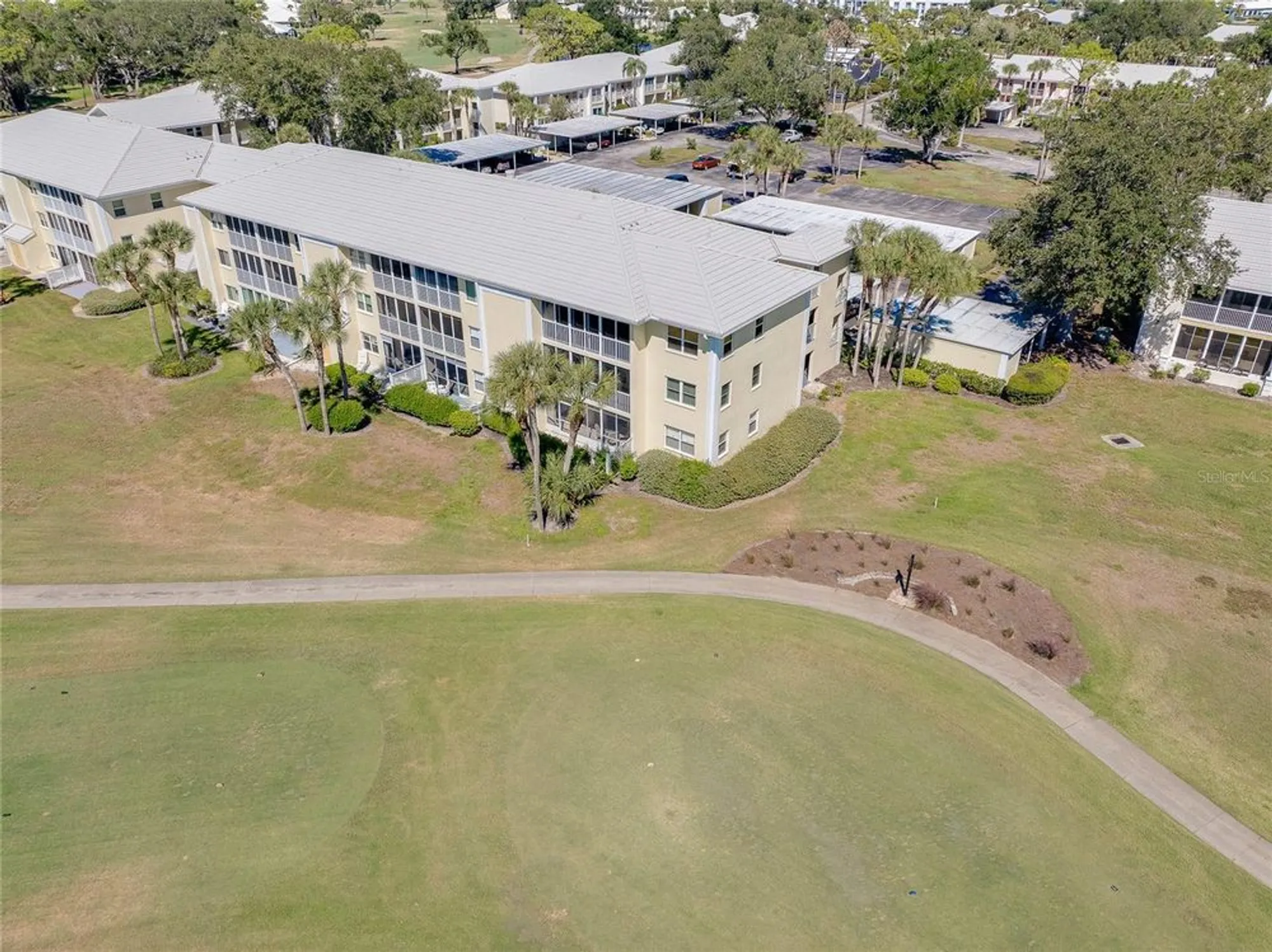 Property Slideshow image 55 of 68 | 433 cerromar ln 430, Venice, FL, 34293