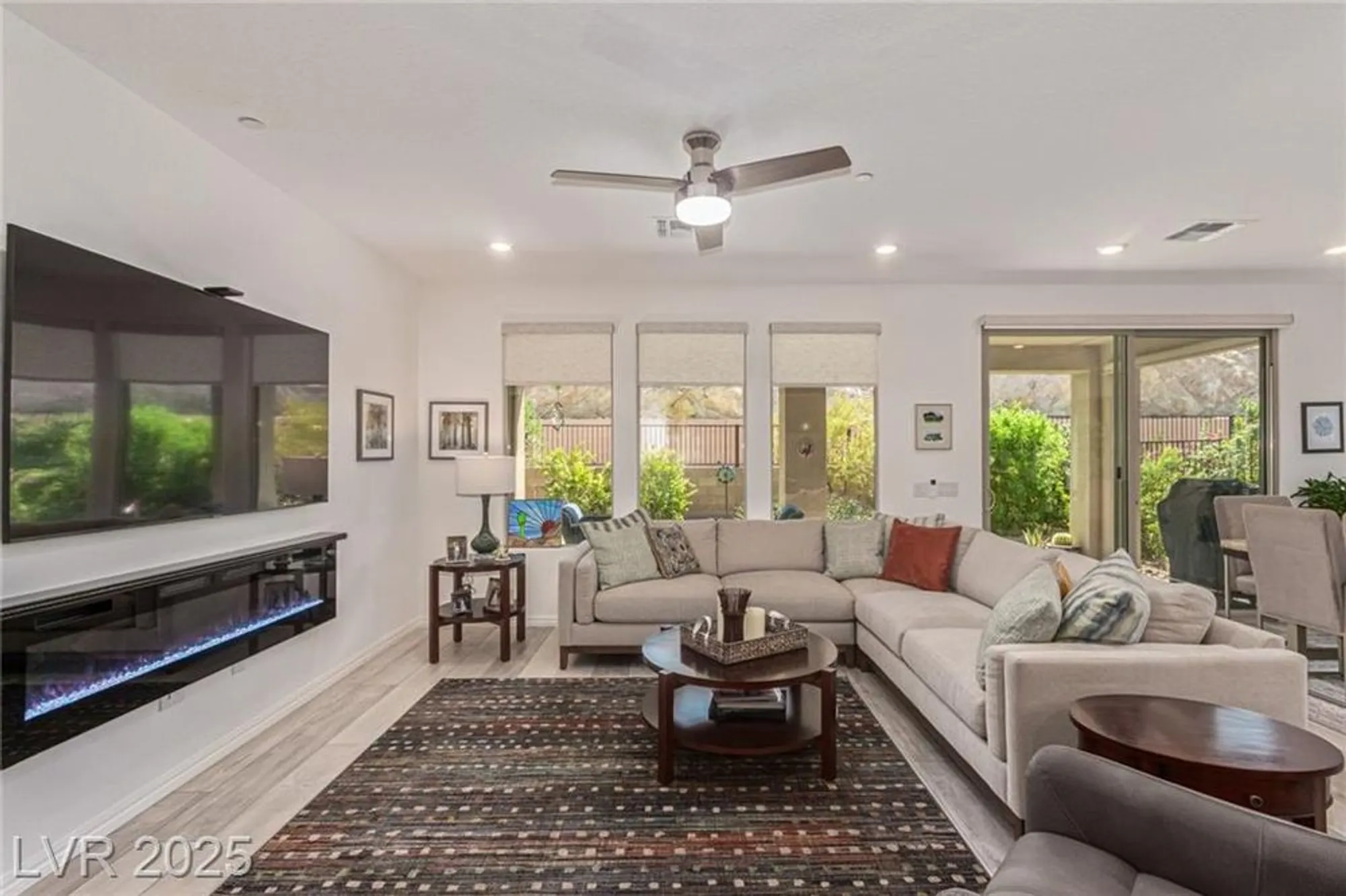 Property Slideshow image 15 of 58 | 29 mirage view dr, Henderson, NV, 89011