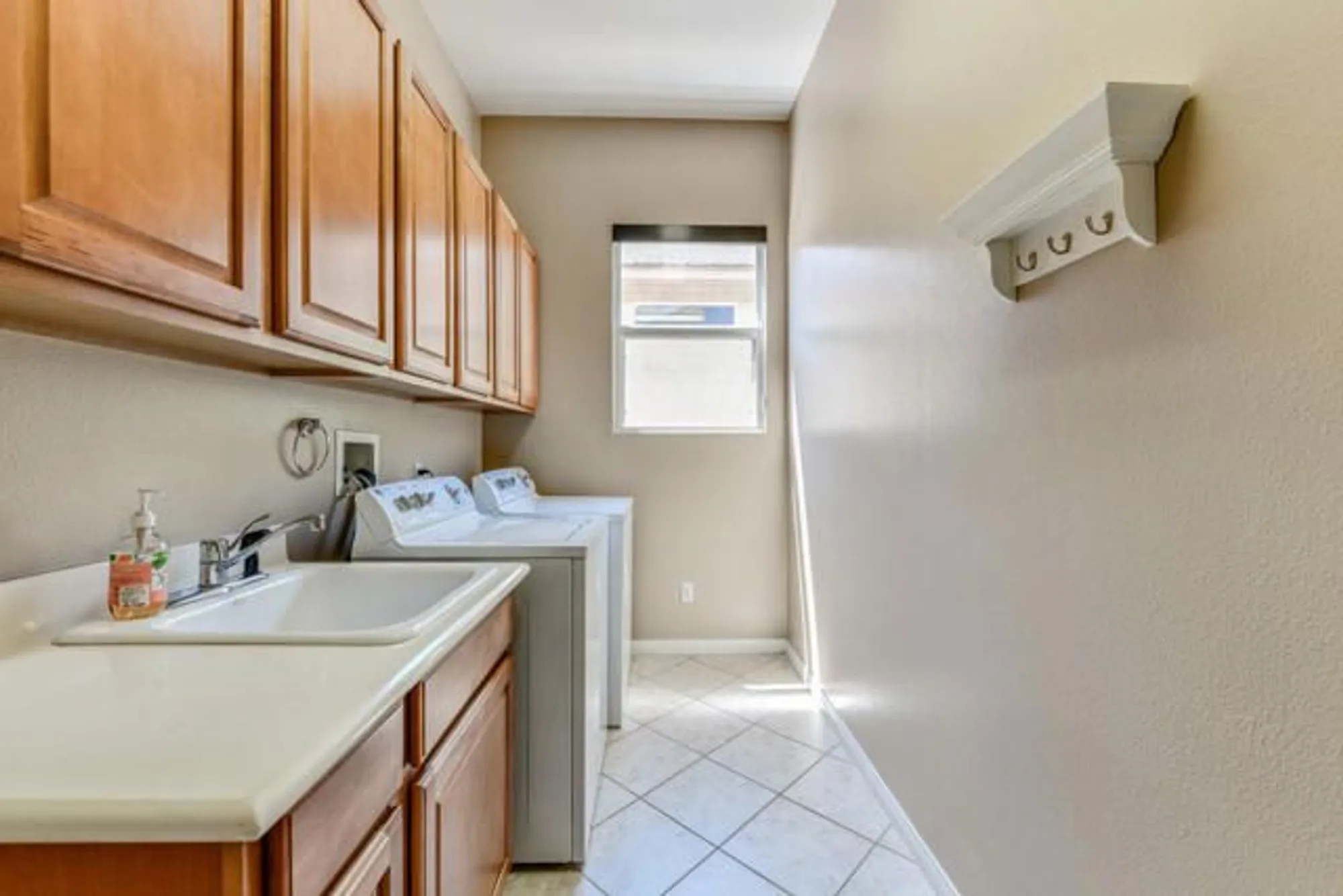 Property Slideshow image 24 of 29 | 80538 knightswood rd, Indio, CA, 92201