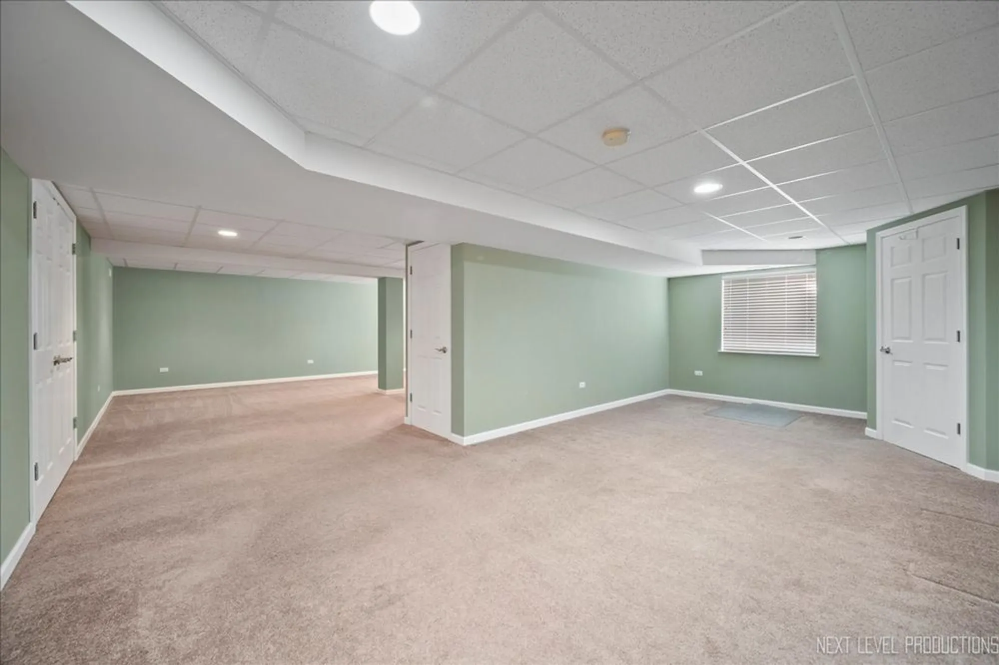 Property Slideshow image 22 of 29 | 712 bohannon cir, Oswego, IL, 60543