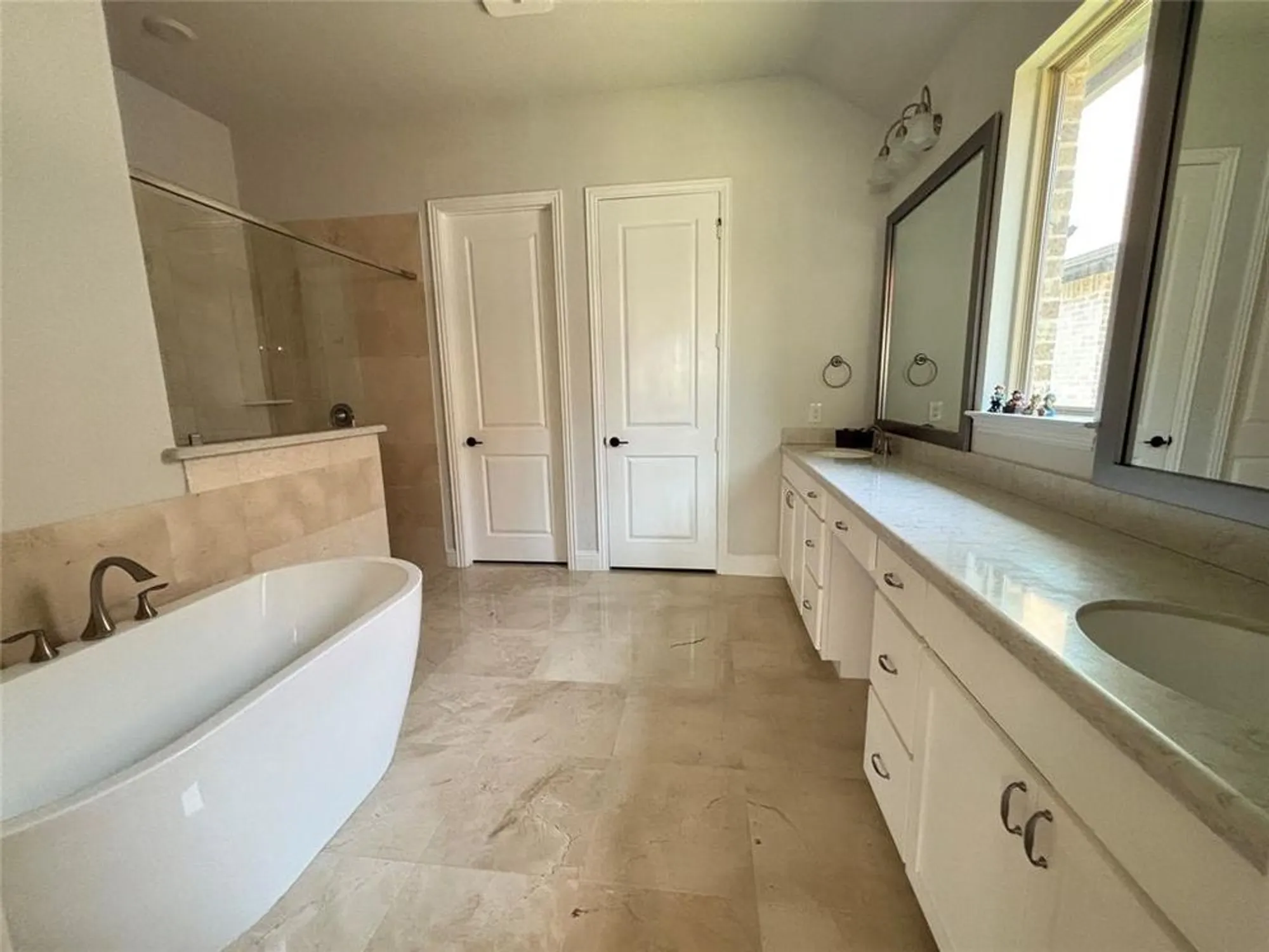 Property Slideshow image 13 of 34 | 8137 maybury, The Colony, TX, 75056