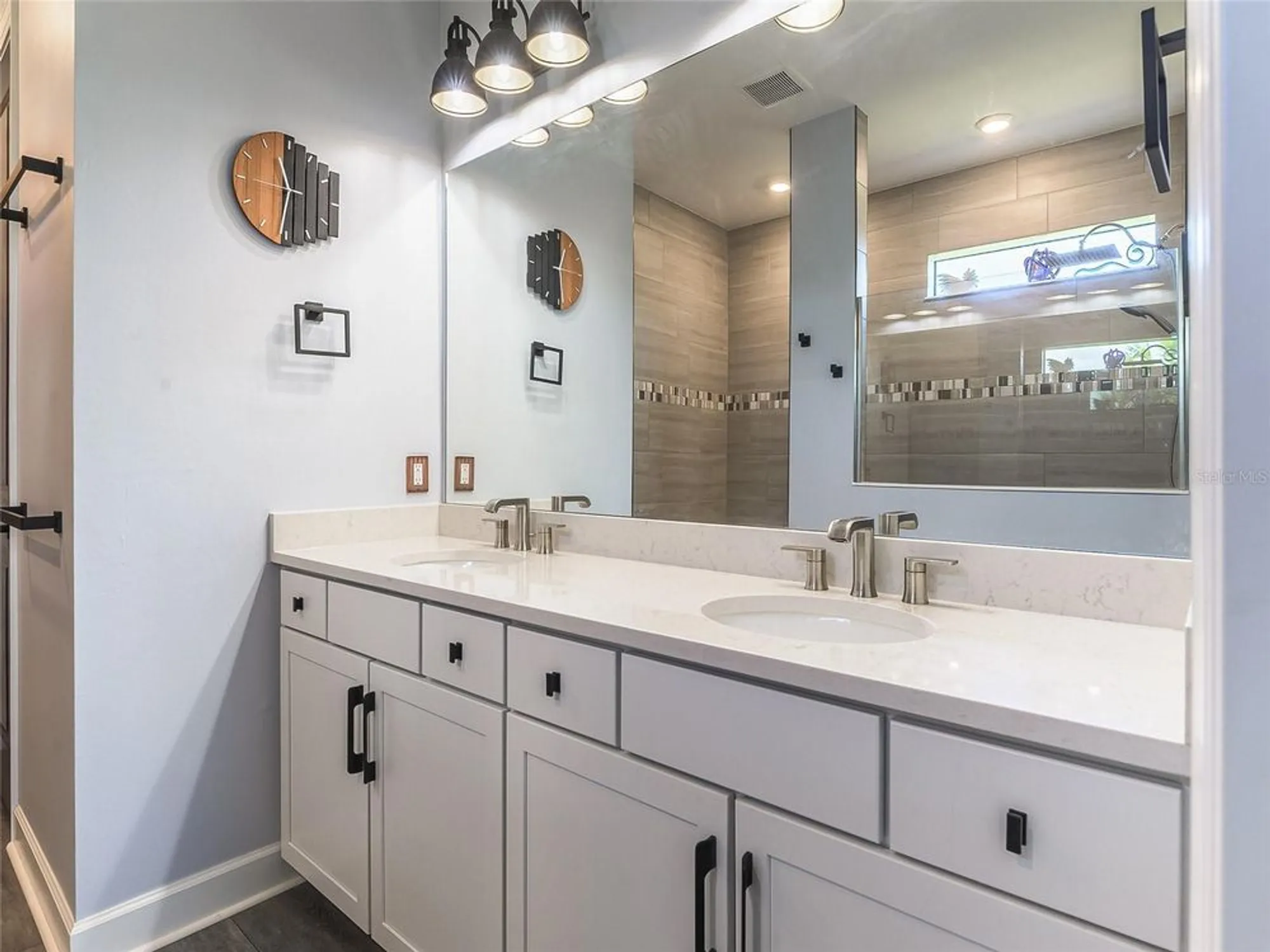 Property Slideshow image 36 of 84 | 7683 summerland cv, Lakewood Ranch, FL, 34202