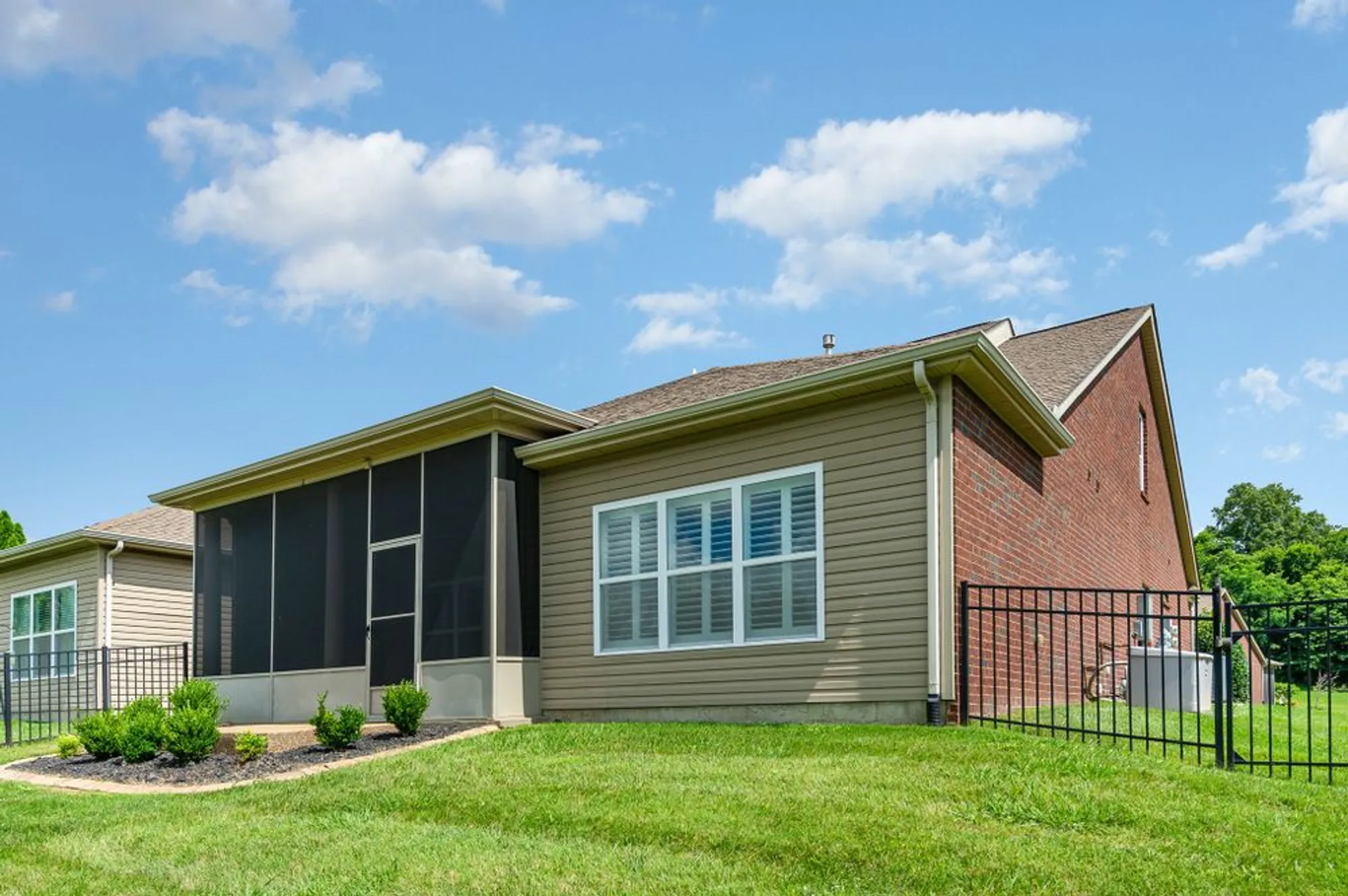 Property Slideshow image 29 of 37 | 445 stonegate dr, Lebanon, TN, 37090