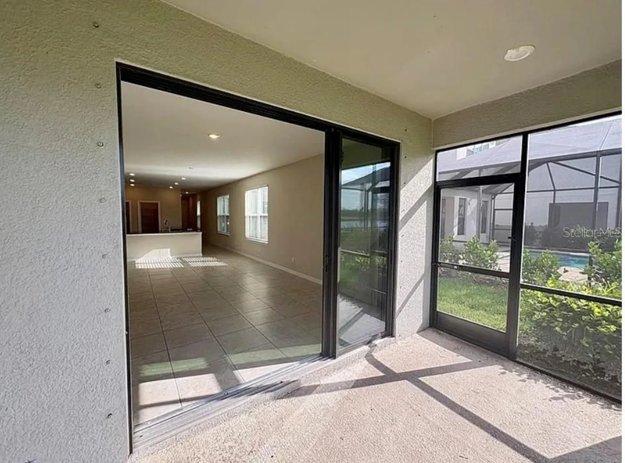 Property Slideshow image 16 of 27 | 16439 paynes mill dr, Bradenton, FL, 34211