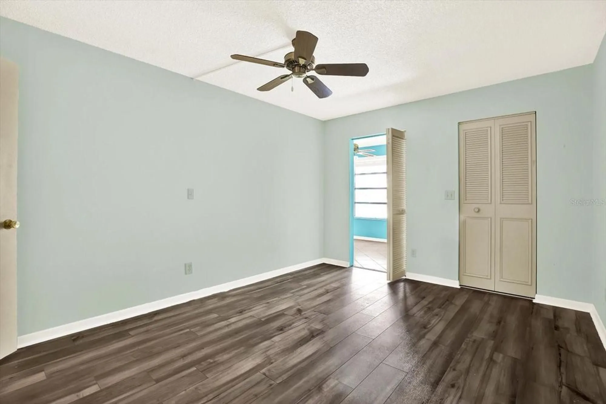 Property Slideshow image 13 of 32 | 2960 59th st 108, Gulfport, FL, 33707