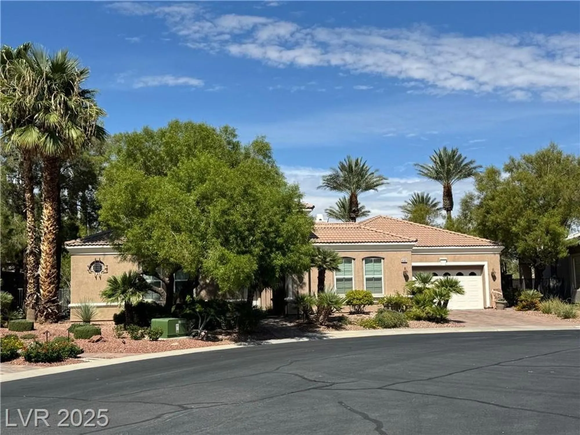 Property Slideshow image 1 of 47 | 4507 denaro dr, Las Vegas, NV, 89135