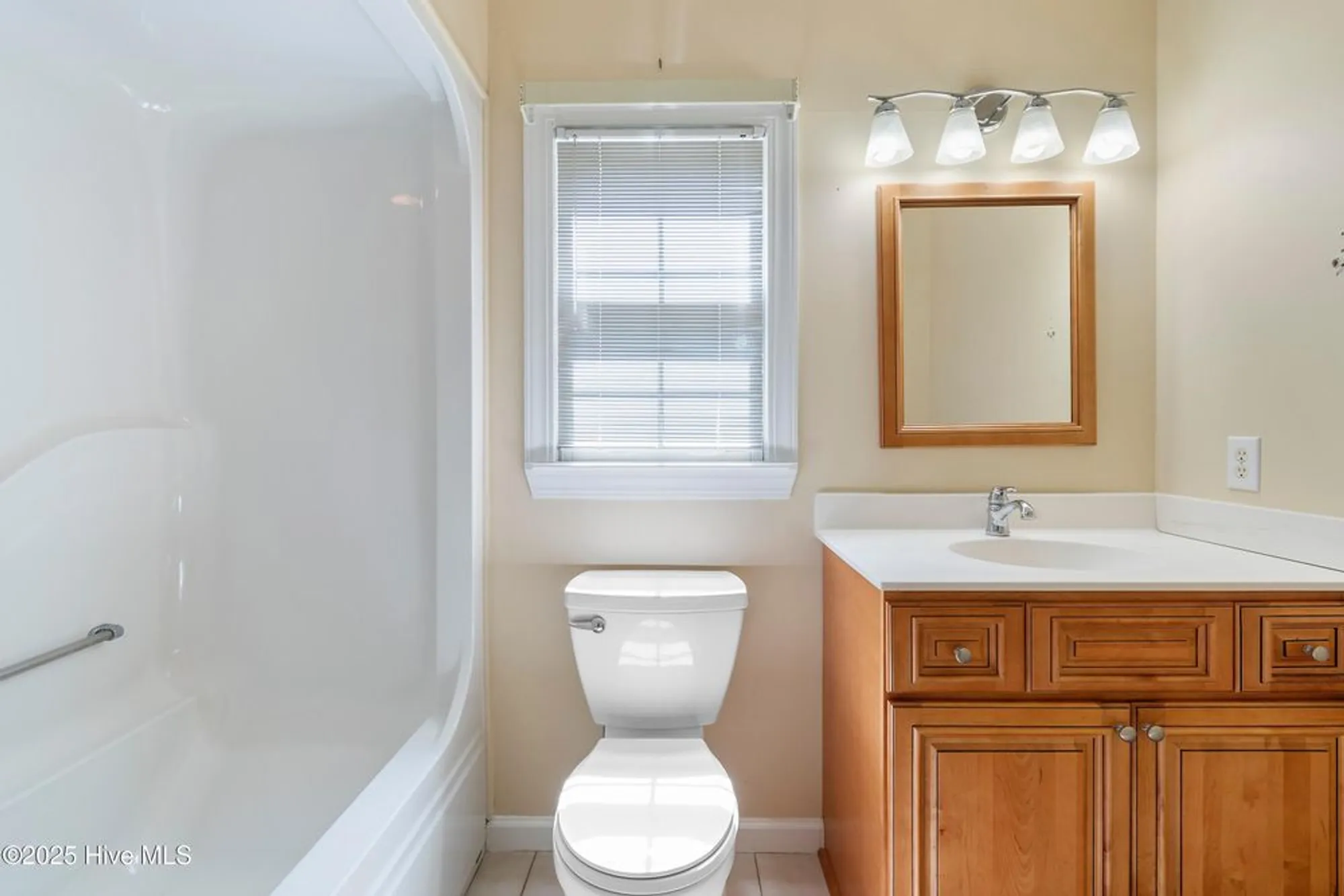 Property Slideshow image 32 of 43 | 4176 silverleaf dr, Southport, NC, 28461