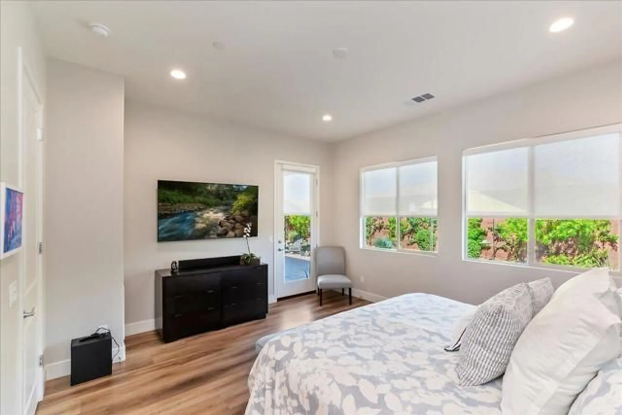 Property Slideshow image 15 of 26 | 82440 crane dr, Indio, CA, 92201
