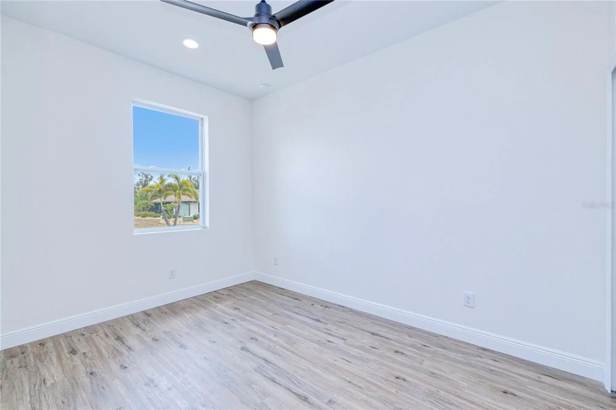 Property Slideshow image 2 of 48 | 4290 oak terrace cir, Port Charlotte, FL, 33953