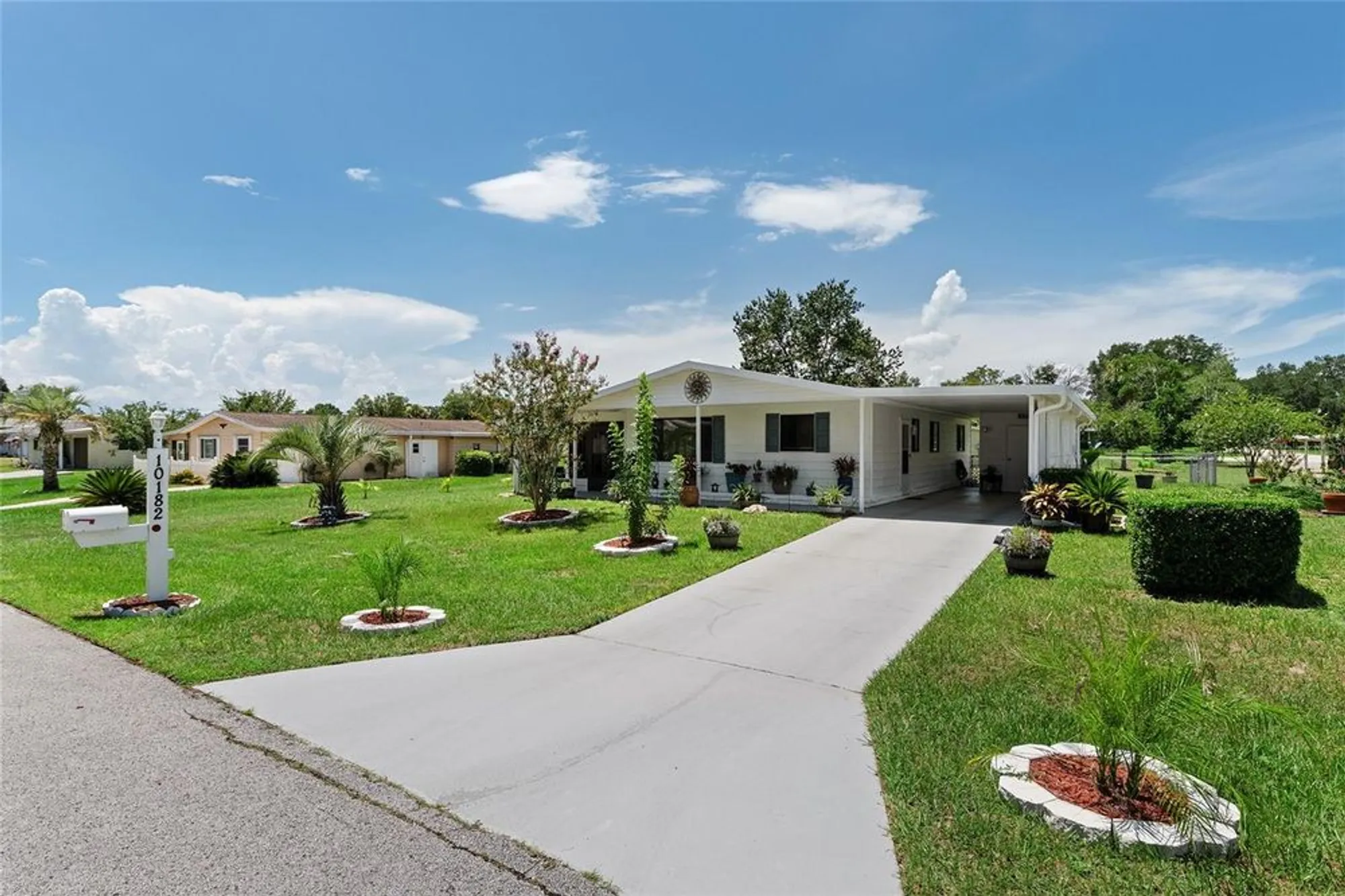 Property Slideshow image 1 of 31 | 10182 sw 88th ct, Ocala, FL, 34481