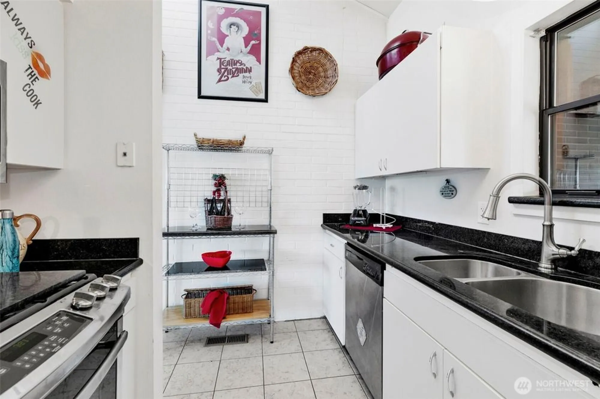 Property Slideshow image 19 of 39 | 10911 glen acres dr d, Seattle, WA, 98168