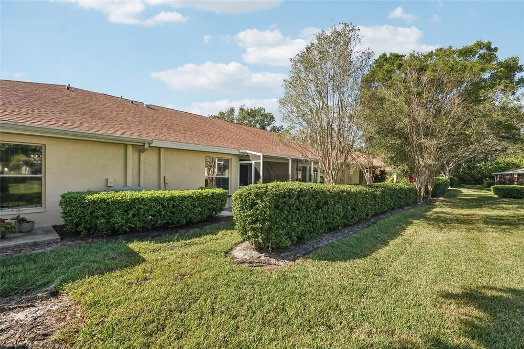 Property Slideshow image 29 of 57 | 2433 new haven cir, Sun City Center, FL, 33573