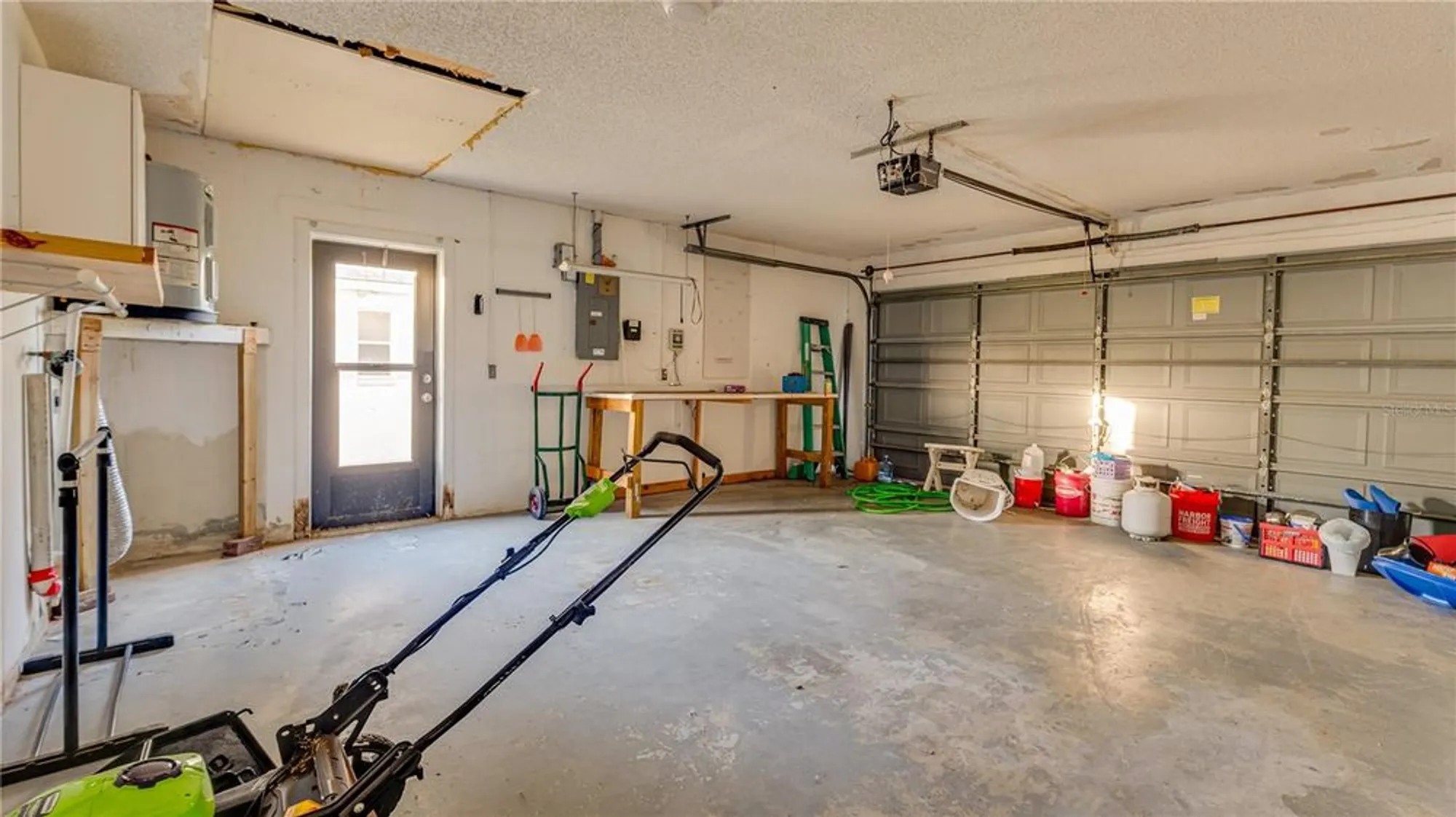 Property Slideshow image 37 of 39 | 10733 fallen leaf ln, Port Richey, FL, 34668