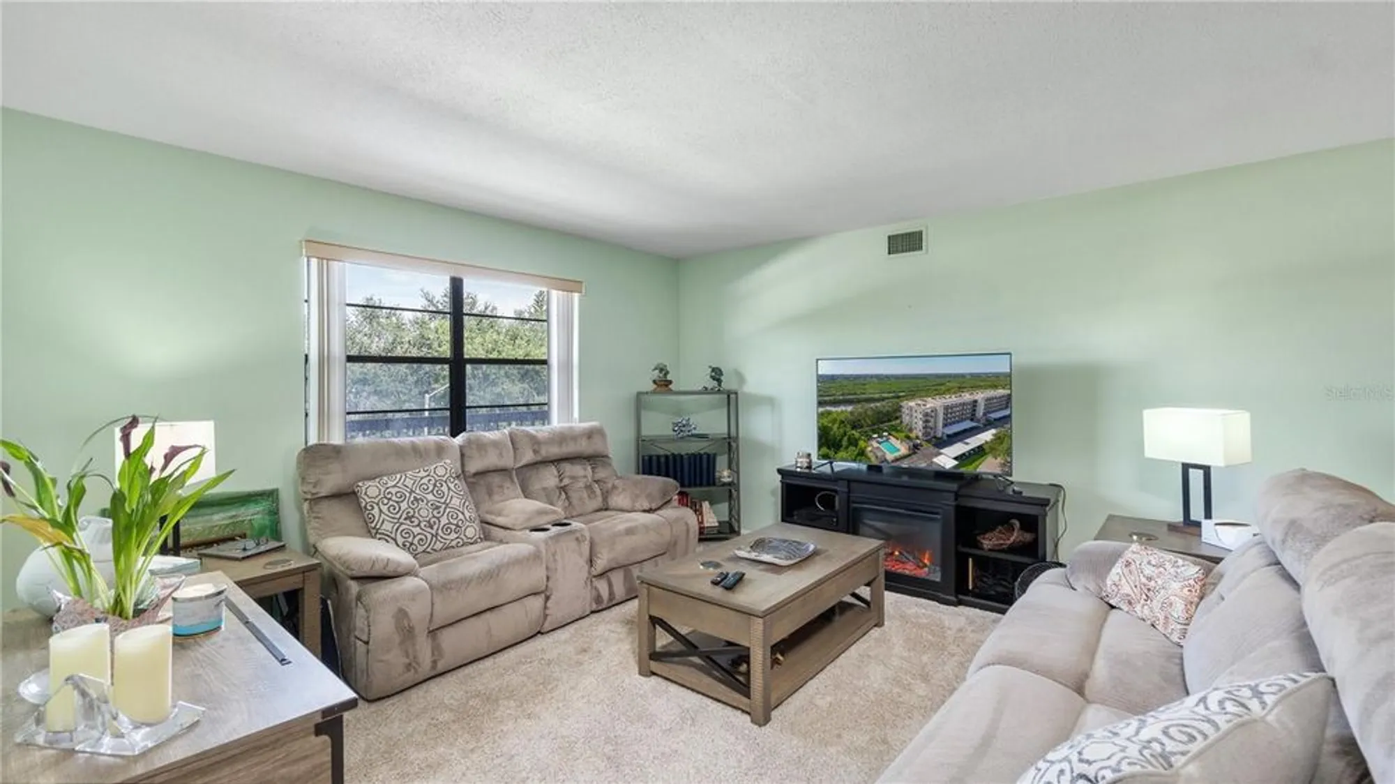 Property Slideshow image 9 of 31 | 8198 terrace garden dr n unit 304, St Petersburg, FL, 33709