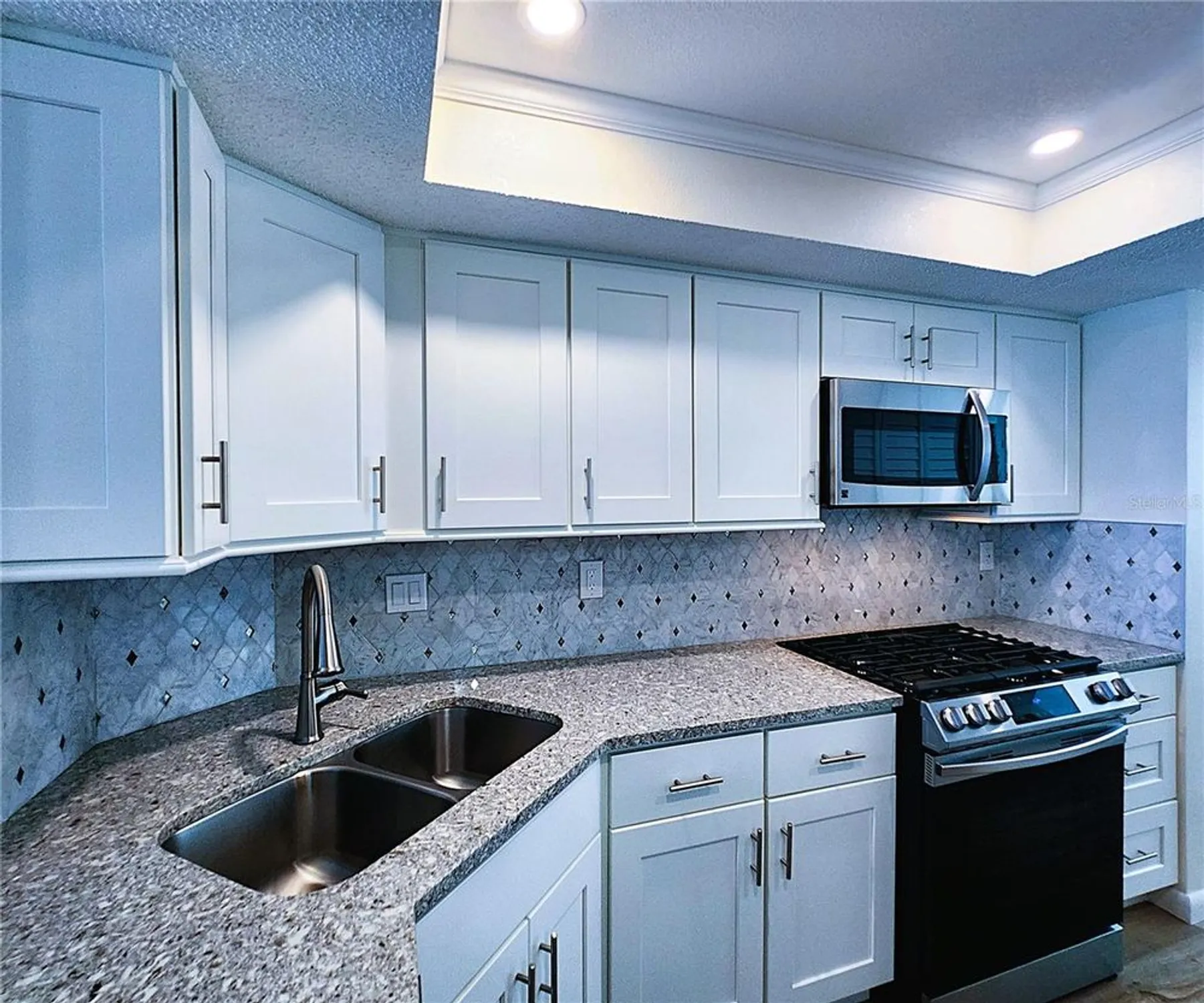 Property Slideshow image 27 of 59 | 6060 shore blvd 903, Gulfport, FL, 33707