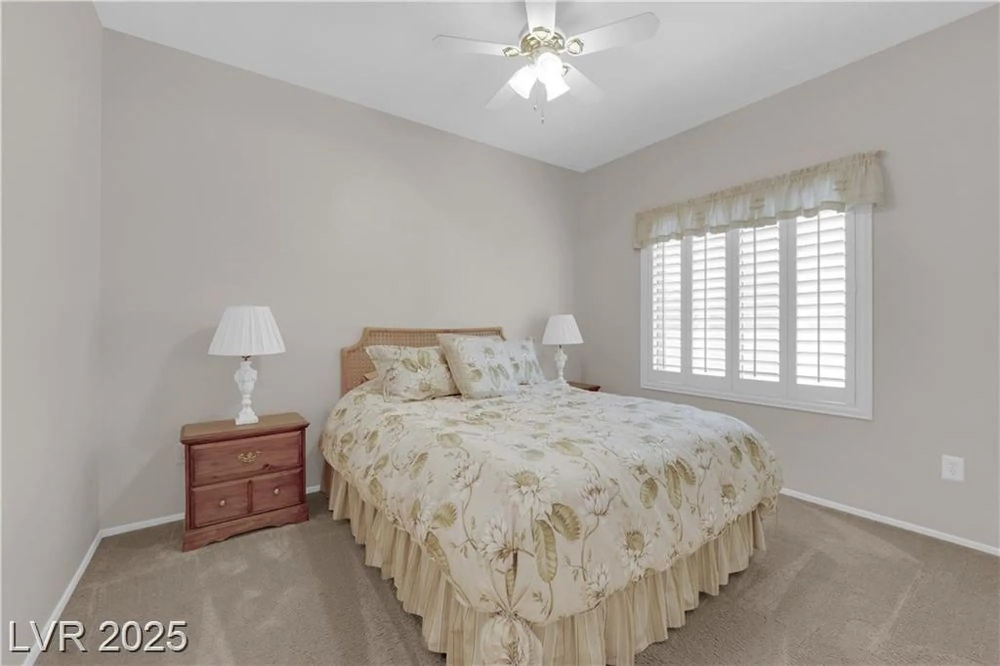 Property Slideshow image 14 of 24 | 2504 libretto ave, Henderson, NV, 89052