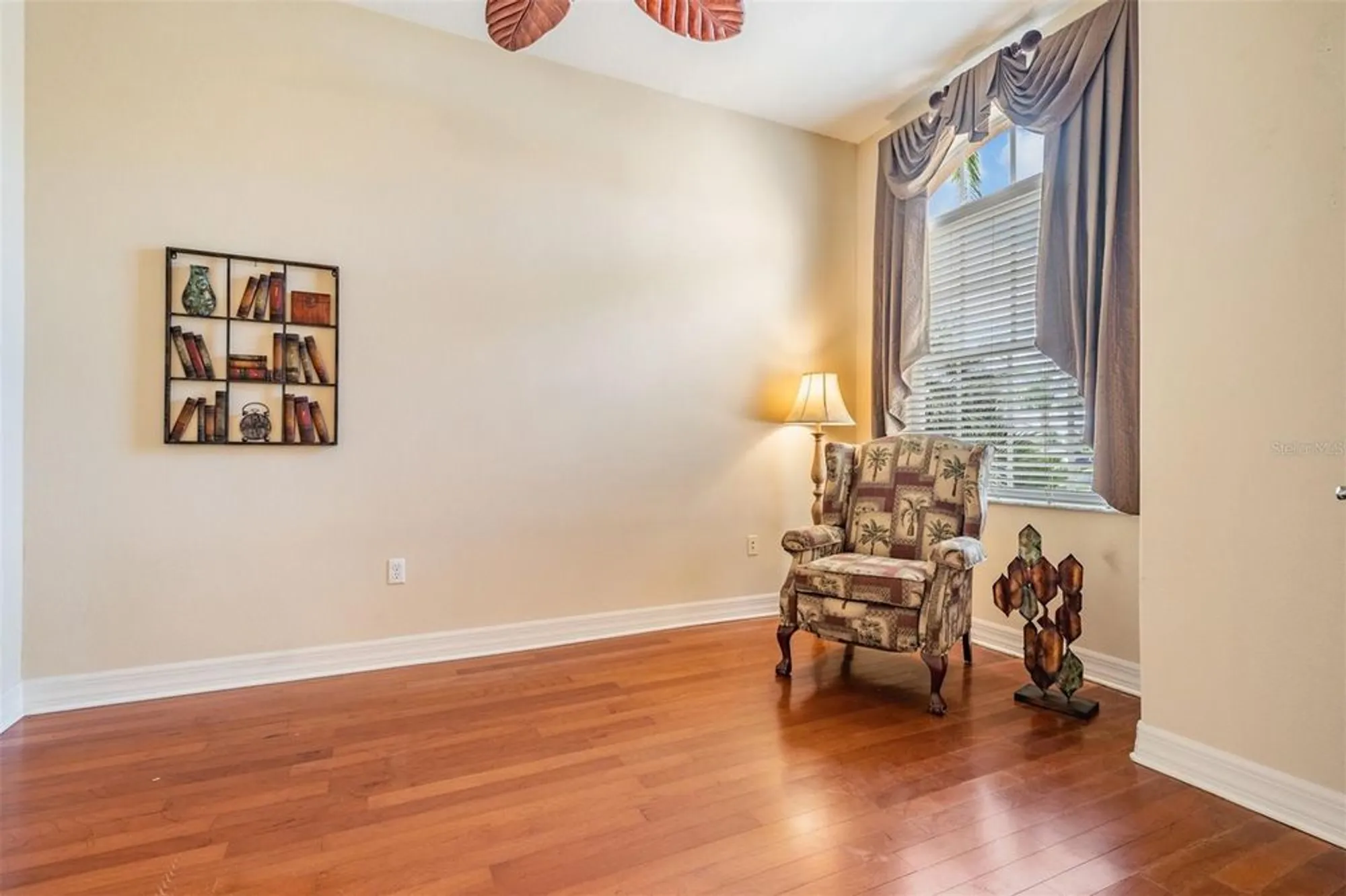 Property Slideshow image 23 of 67 | 34303 sahalee loop, Dade City, FL, 33525