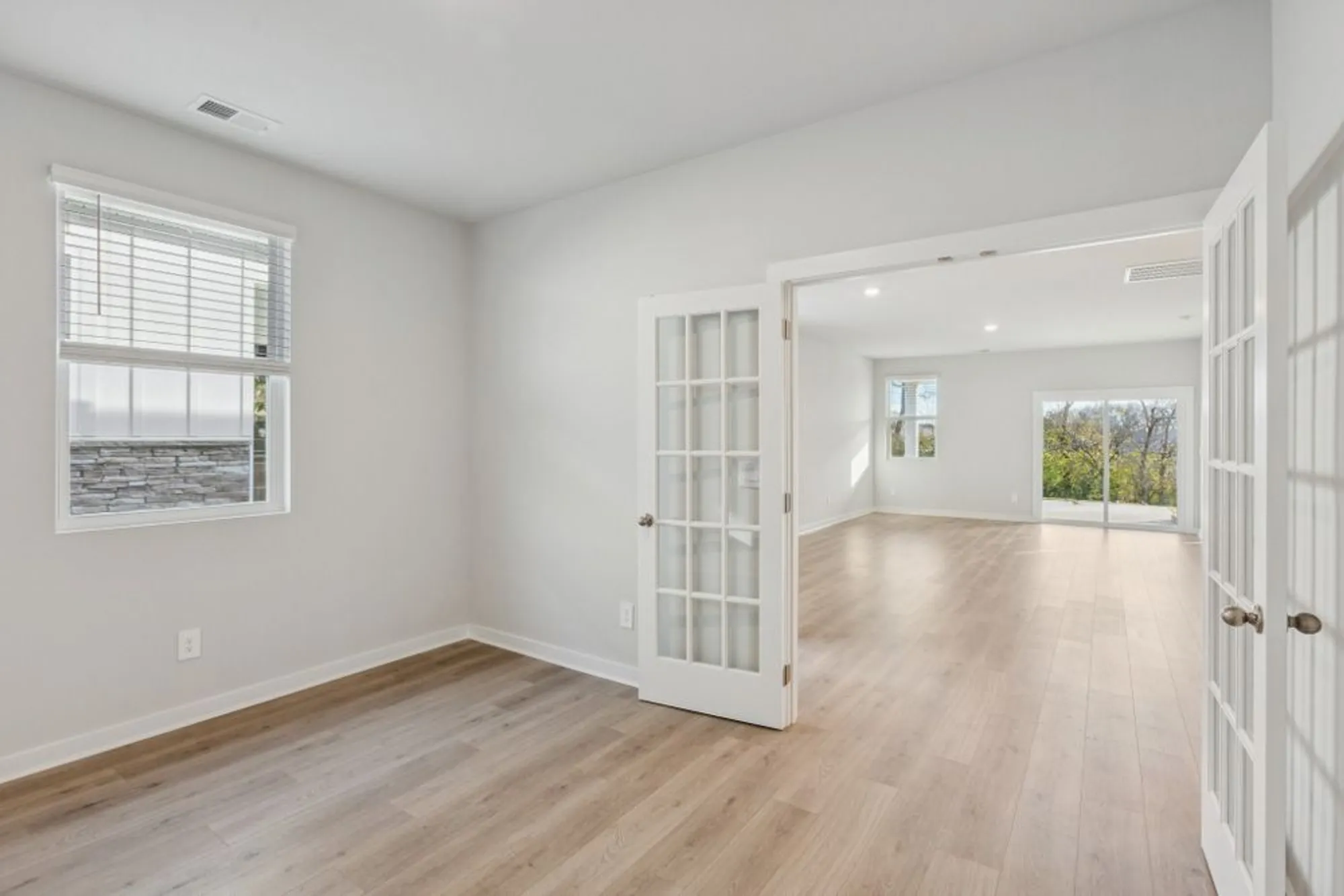 Property Slideshow image 5 of 16 | 2069 holmesburg pvt cir, Gallatin, TN, 37066