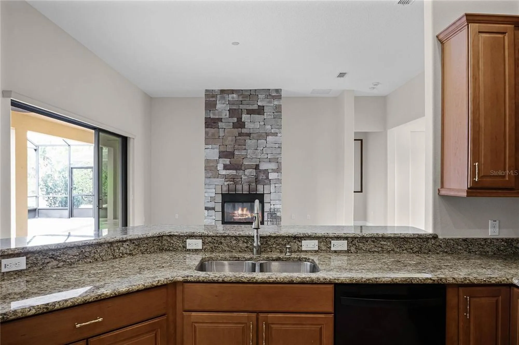 Property Slideshow image 12 of 47 | 729 san raphael st, Kissimmee, FL, 34759