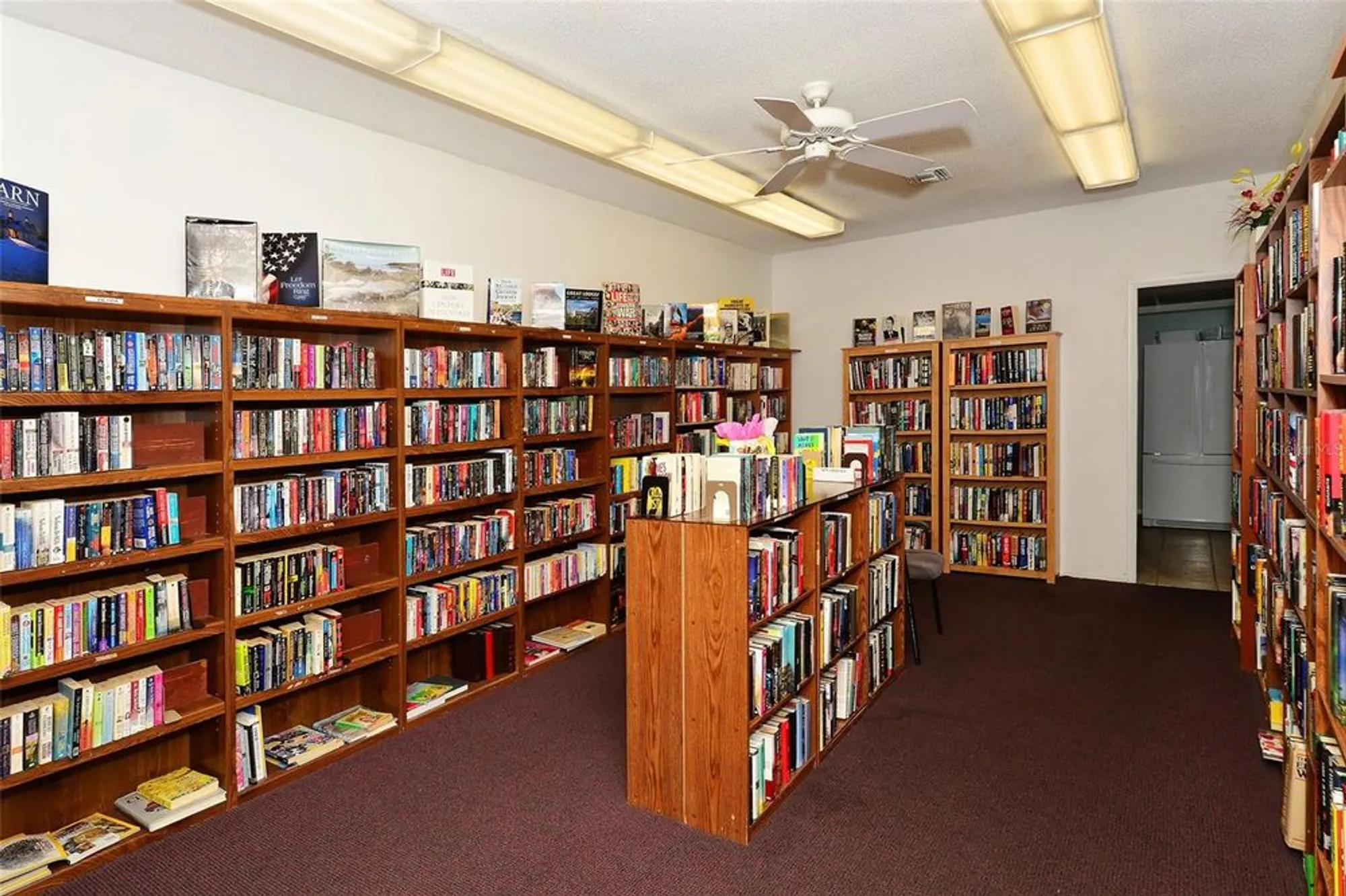 Property Slideshow image 34 of 47 | 5474 riverbluff cir v35, Sarasota, FL, 34231
