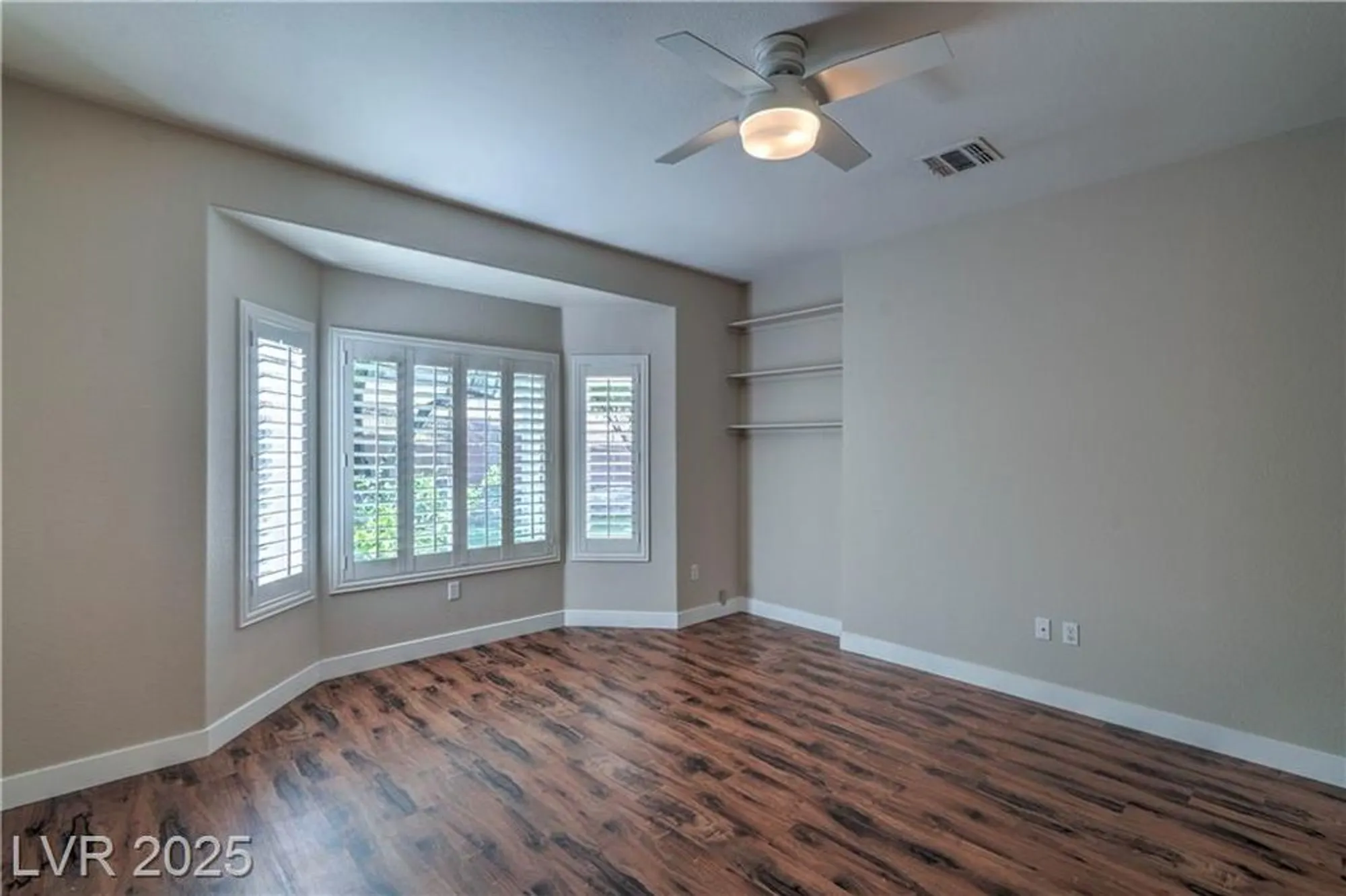 Property Slideshow image 11 of 21 | 2085 desert woods dr, Henderson, NV, 89012