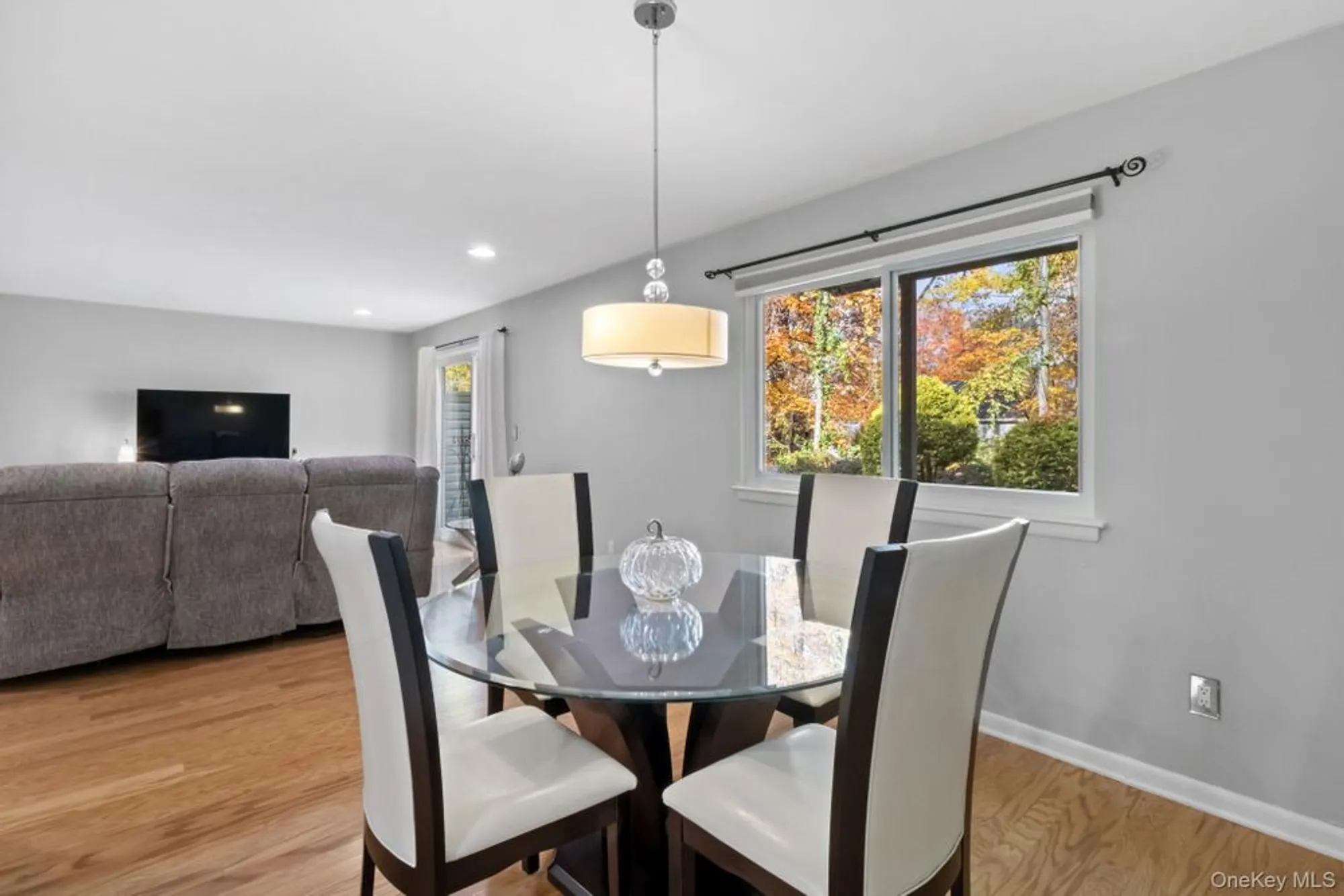 Property Slideshow image 14 of 28 | 148 flintlock way d, Yorktown Heights, NY, 10598
