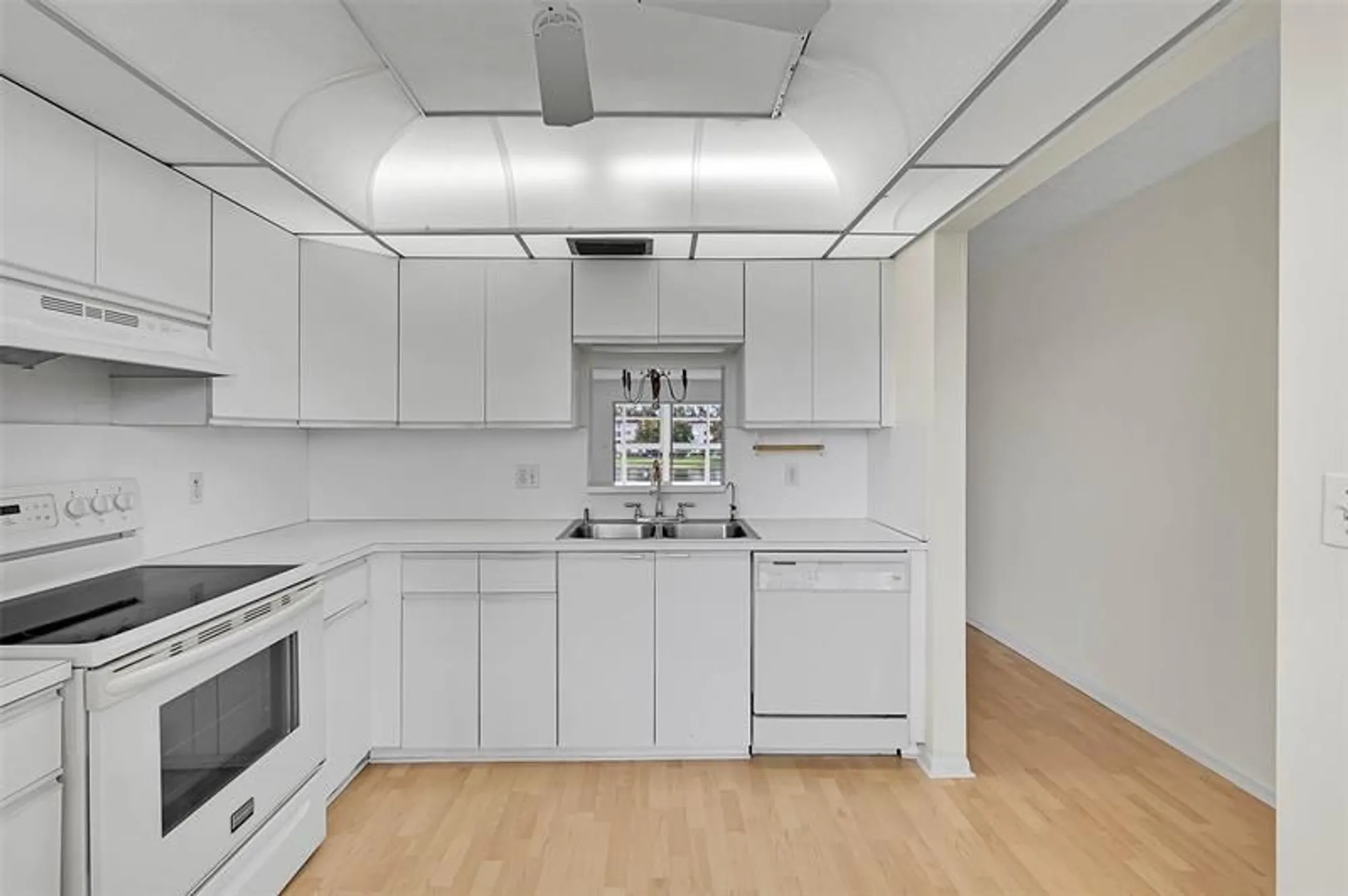 Property Slideshow image 5 of 42 | 1804 eleuthera pt e3, Coconut Creek, FL, 33066