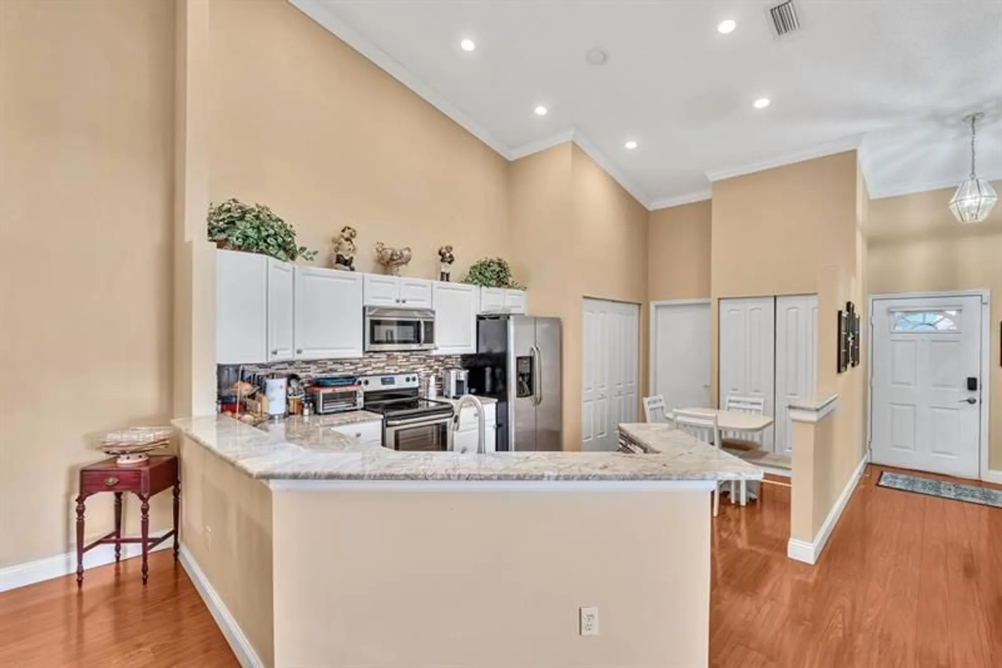 Property Slideshow image 6 of 59 | 9714 malvern dr # 9714, Tamarac, FL, 33321