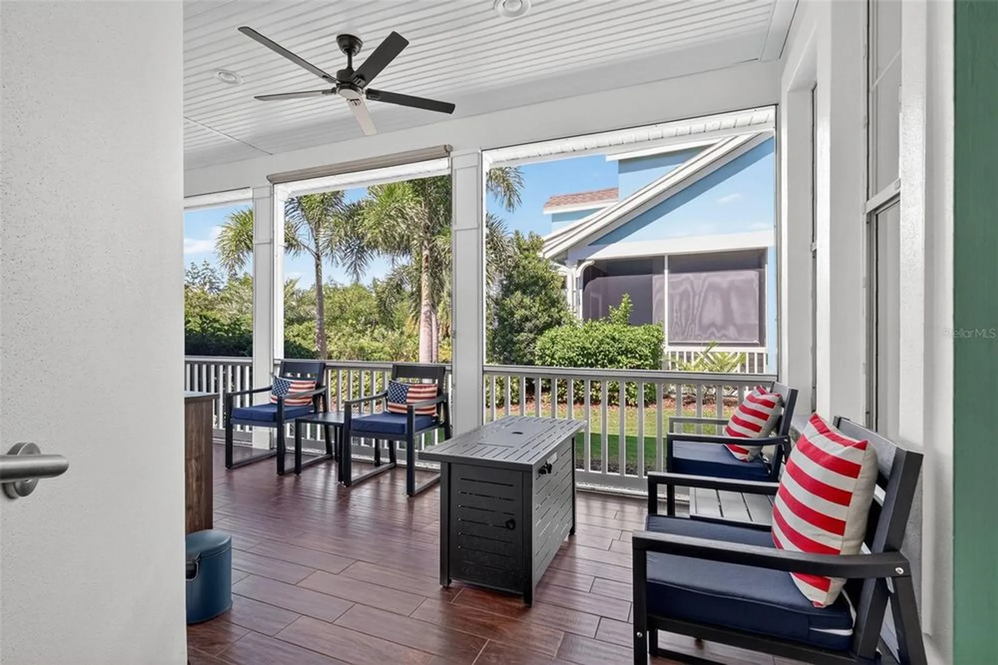 Property Slideshow image 10 of 77 | 5610 golden isles dr, Apollo Beach, FL, 33572