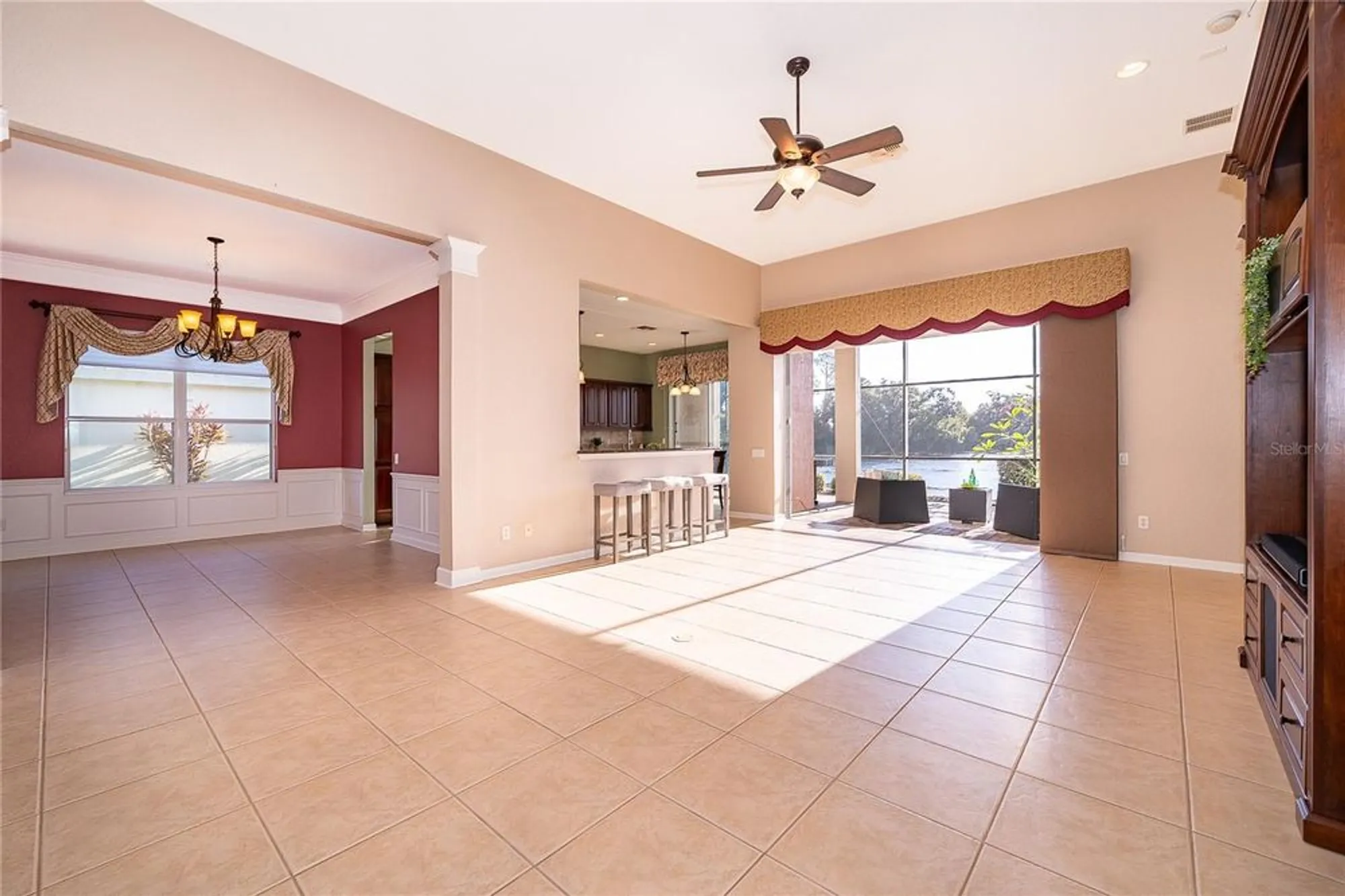 Property Slideshow image 14 of 64 | 208 del sol ave, Davenport, FL, 33837