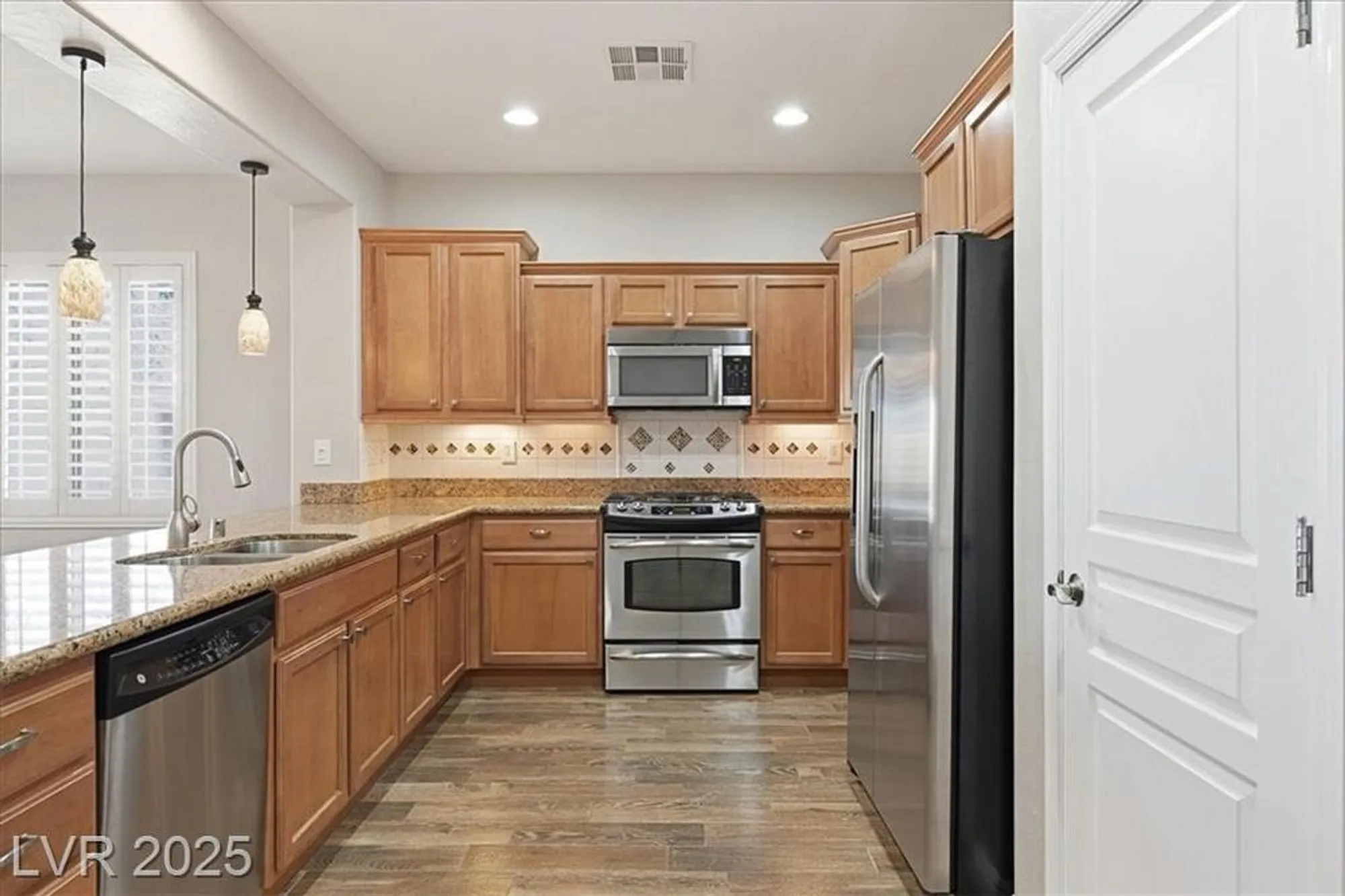 Property Slideshow image 11 of 35 | 2429 sun grazer st, Henderson, NV, 89044