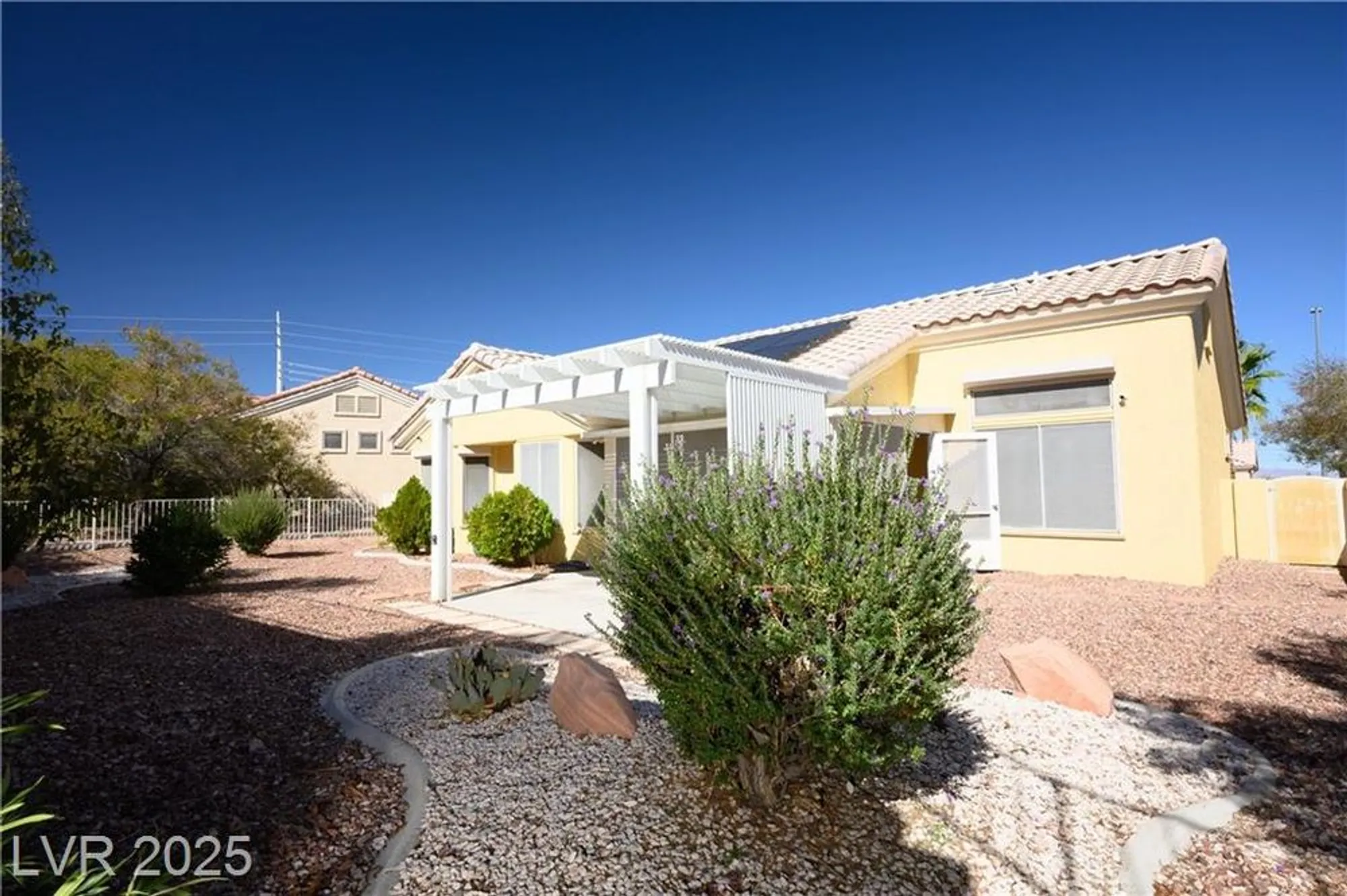 Property Slideshow image 6 of 74 | 10505 linden wood ct, Las Vegas, NV, 89134