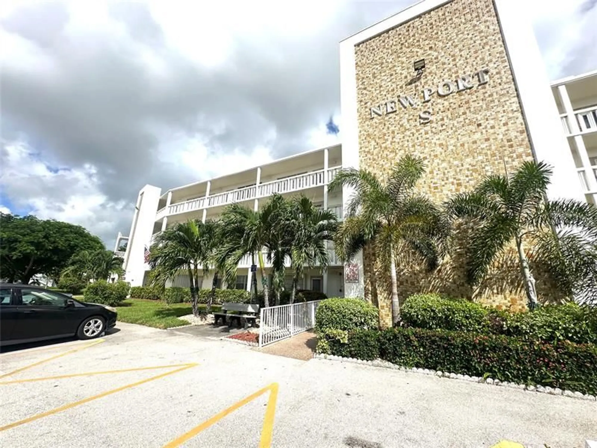 Property Slideshow image 26 of 61 | 1092 newport s # 1092, Deerfield Beach, FL, 33442