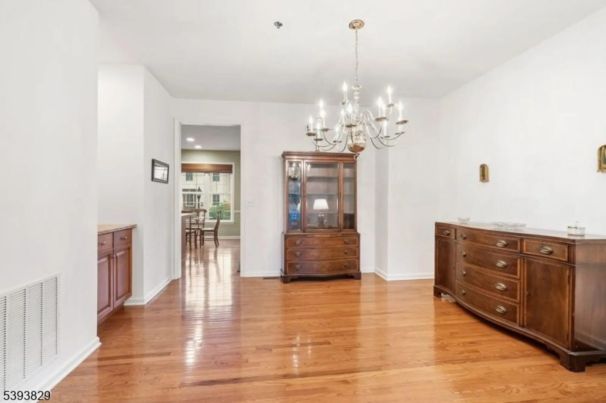 Property Slideshow image 14 of 40 | 613 maple ct, Garwood, NJ, 07027